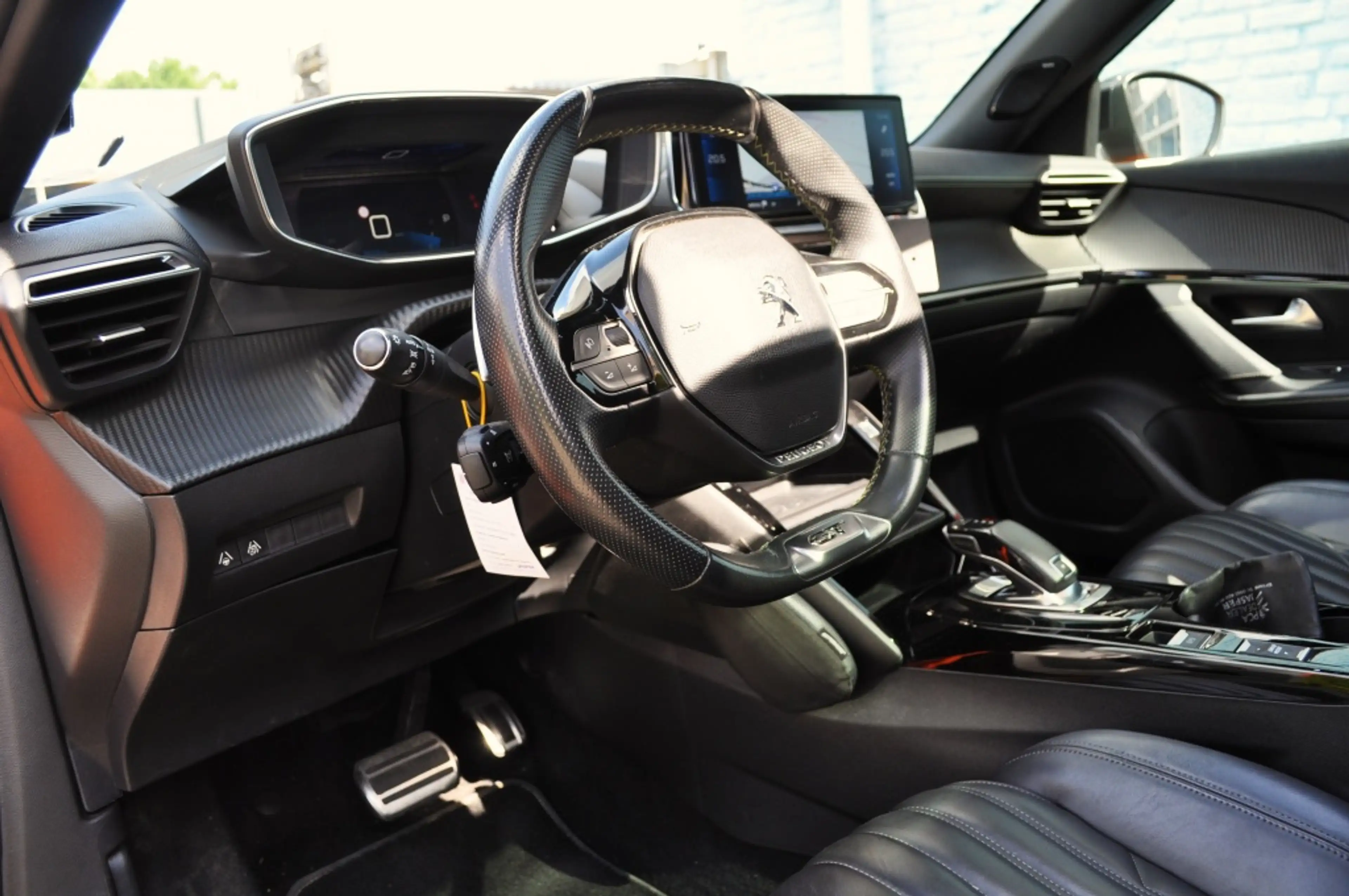 Peugeot 2008 1.2 GT Pck Aut schd leer elekstoel mass focal — photo 11