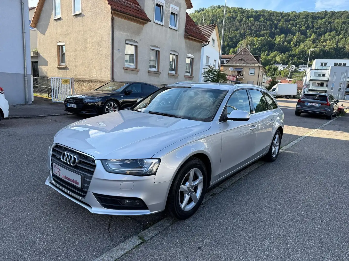 Audi A4 Ambiente quattro, AHk. Silber - 1