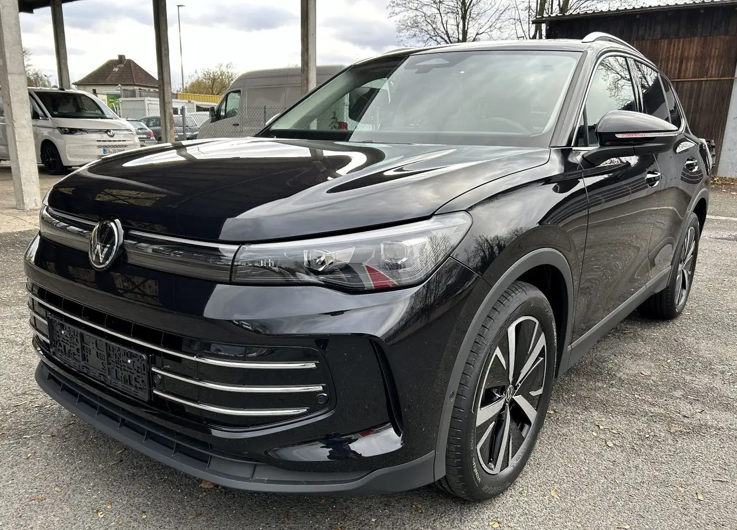 Volkswagen Tiguan 1.5 eTSI Elegance *PANO* EXPORT 39.000 Noir - 2