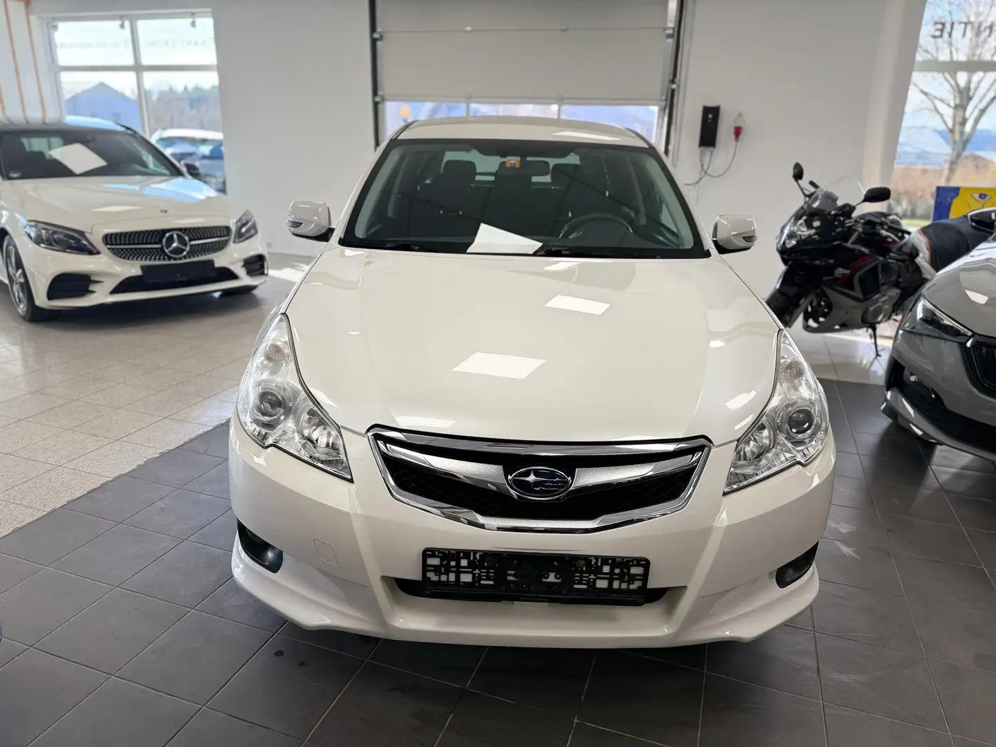 Subaru Legacy Trend/4x4/AHK/TÜVneu/Sitzheizung/Tempomat Blanc - 2