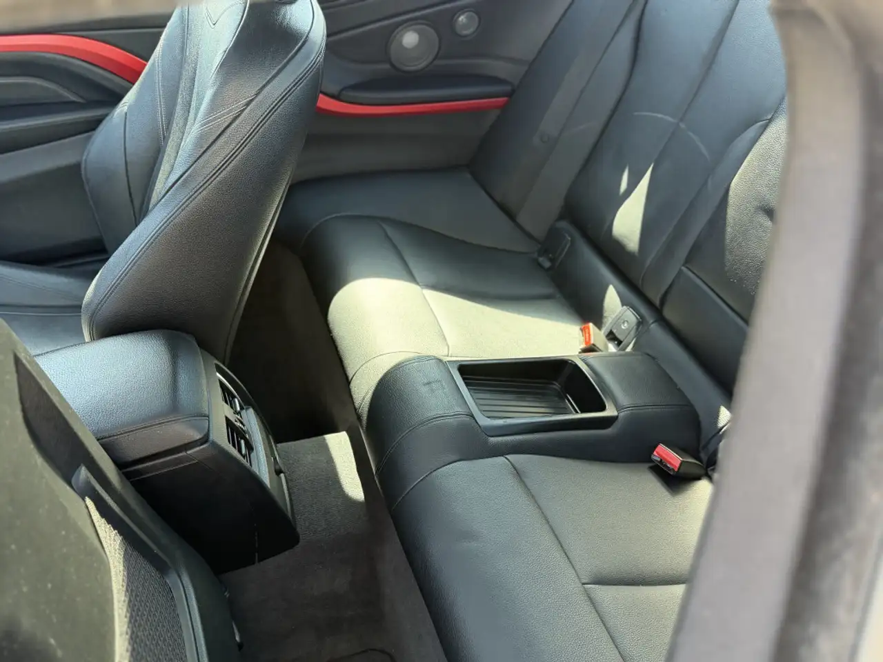 BMW 4 Series снимка BMW 4 Series