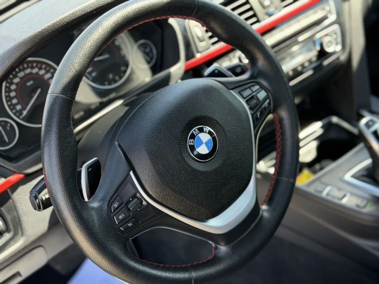 BMW 4 Series снимка BMW 4 Series