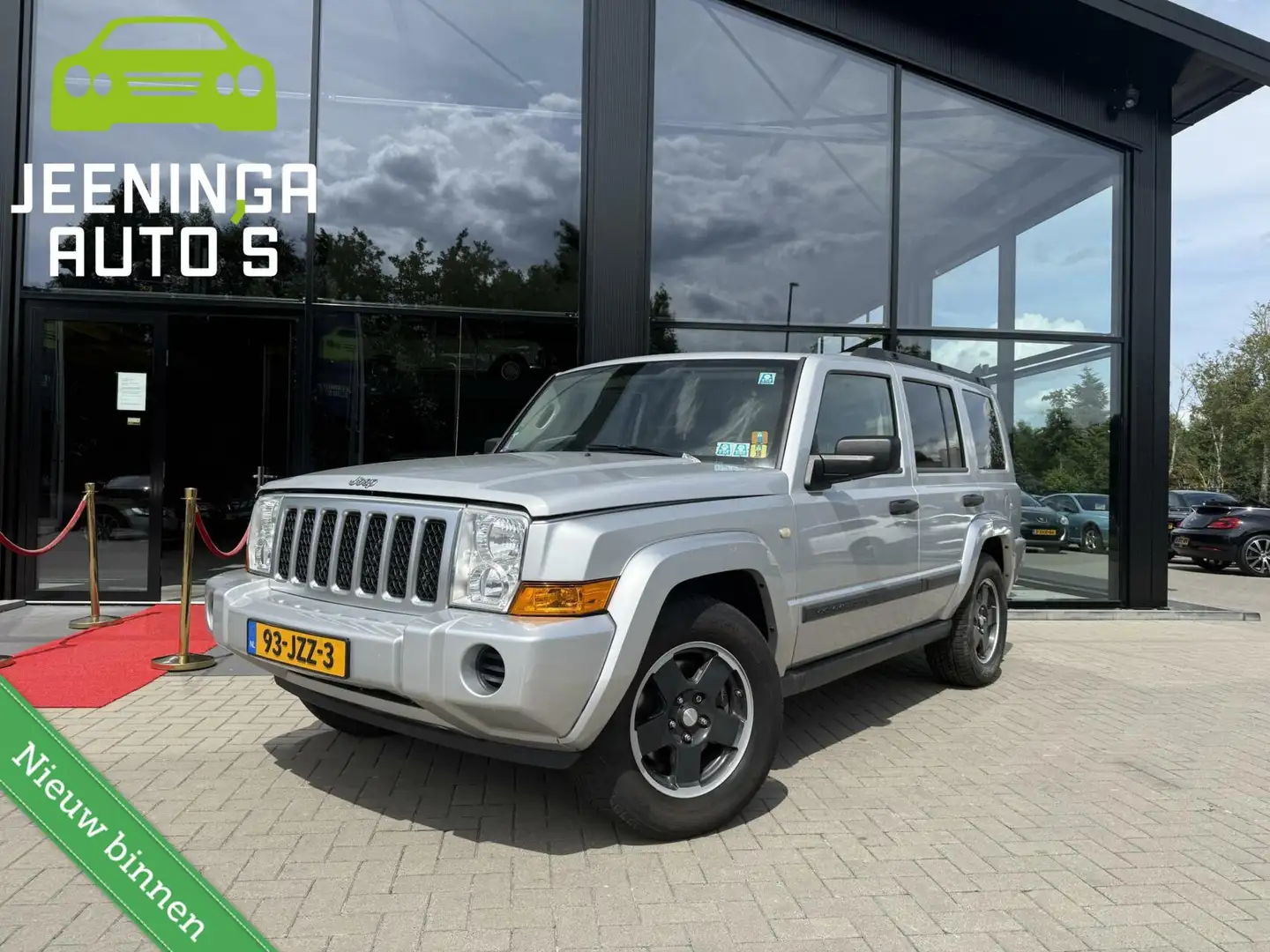 Jeep Commander 4x4 Grijs - 1