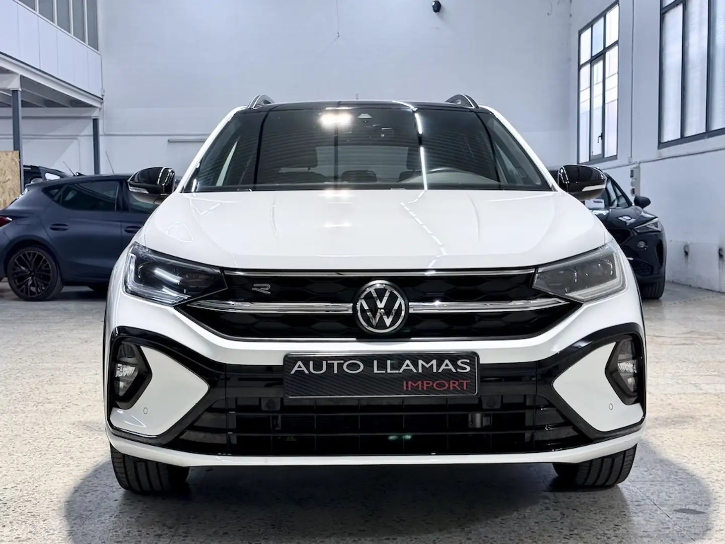 Volkswagen Taigo 1.0 TSI R-Line DSG 81kW Weiß - 2