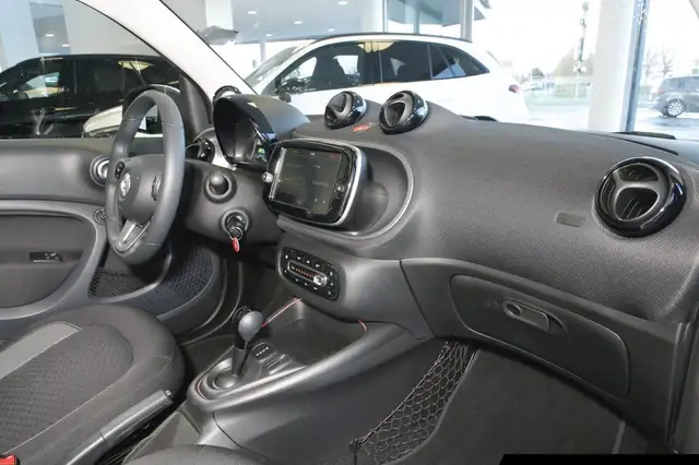 Smart Fortwo view 8
