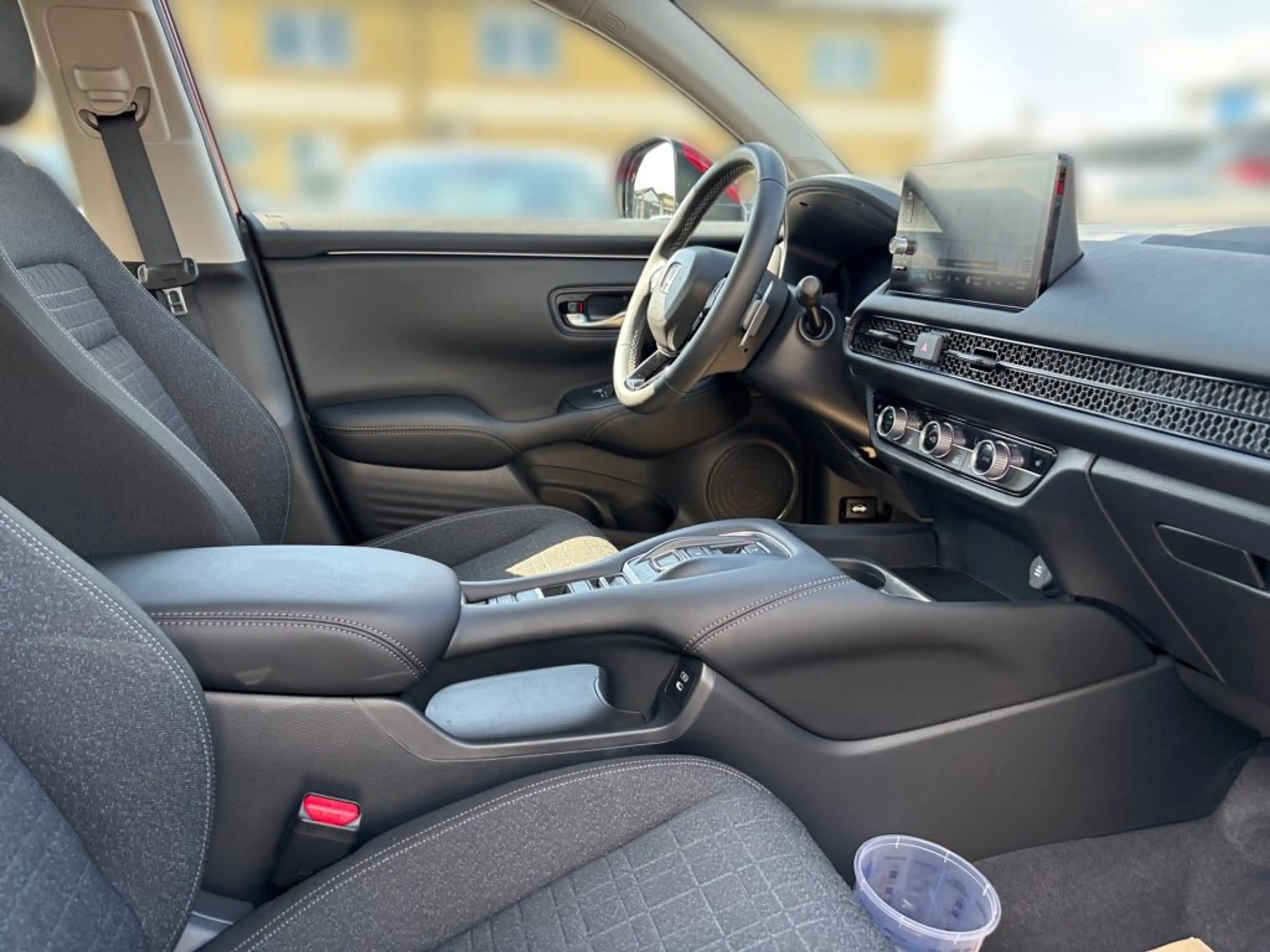 Honda ZR-V e:HEV 2.0 i-MMD Hybrid Elegance — photo 14