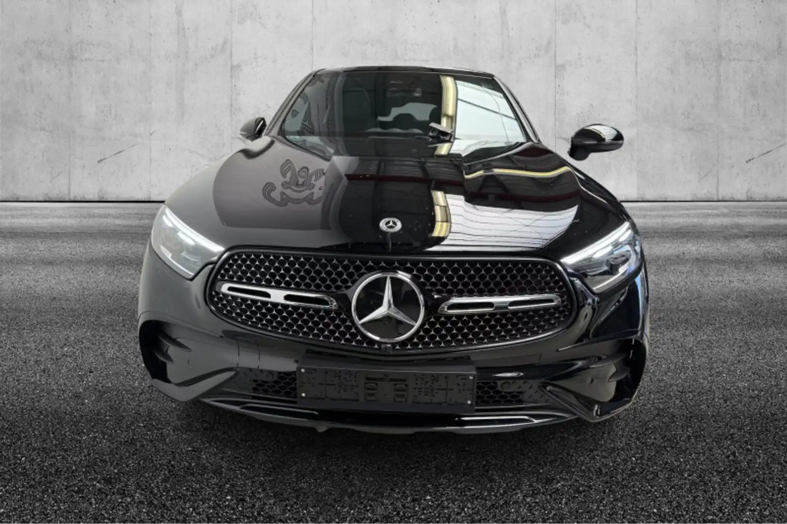 Mercedes-Benz GLC 220 220 d 4Matic Mild hybrid Coupé AMG Line Premium Černá - 2