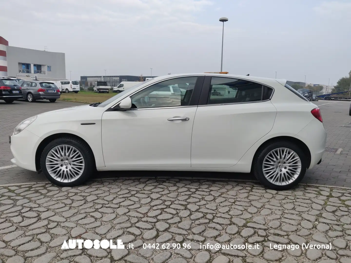 Alfa Romeo Giulietta Giulietta 2.0 Jtdm Exclusive TCT Automatica Blanc - 2