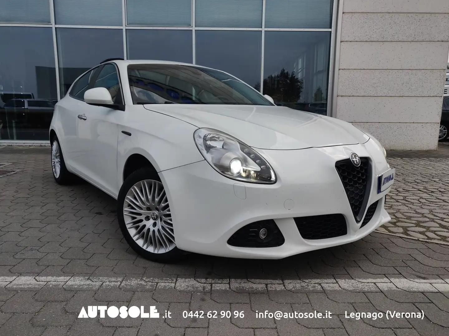 Alfa Romeo Giulietta Giulietta 2.0 Jtdm Exclusive TCT Automatica Blanc - 1