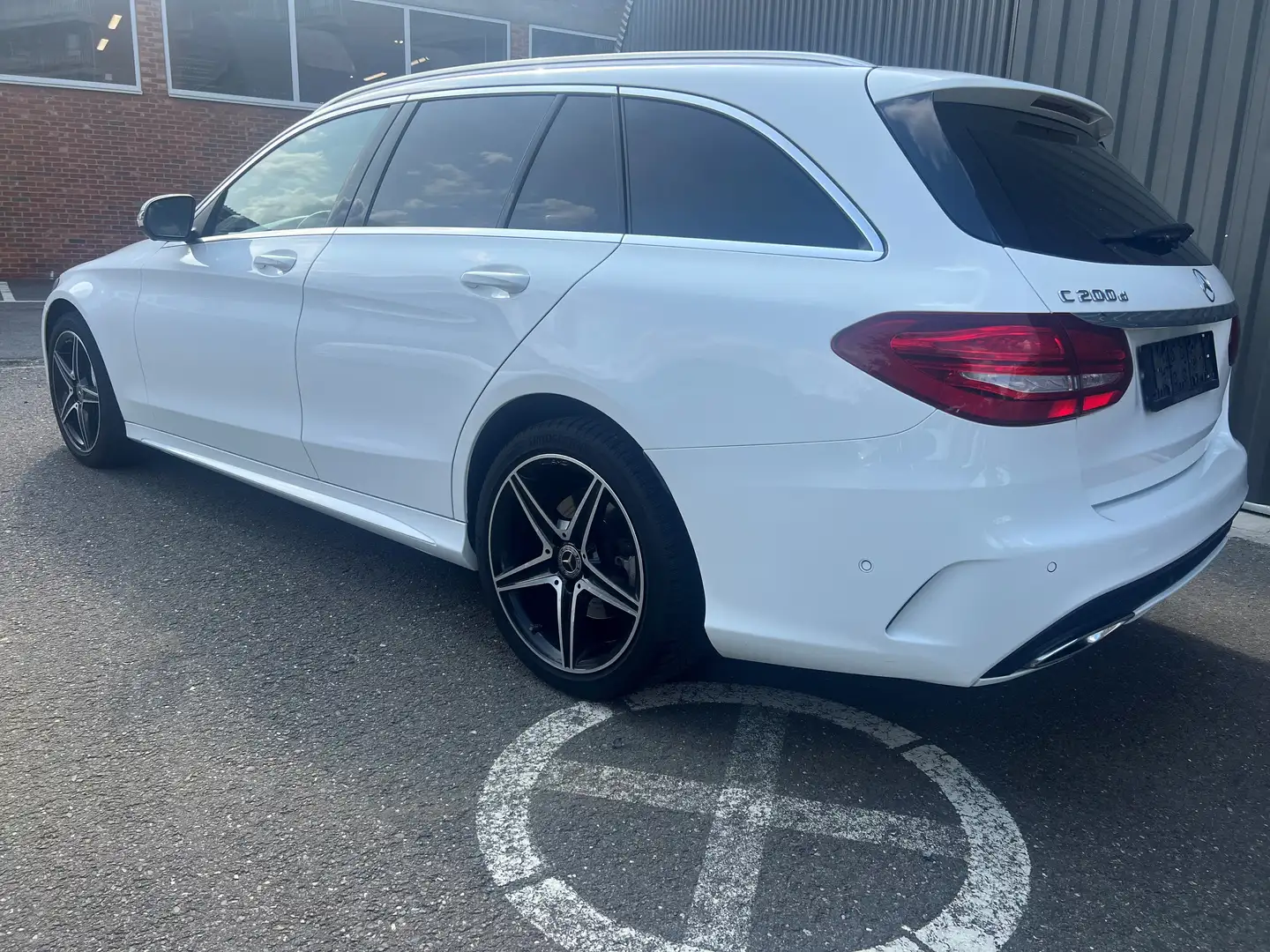 Mercedes-Benz C 200 C 200 d T 9G-TRONIC AMG Line Blanc - 2