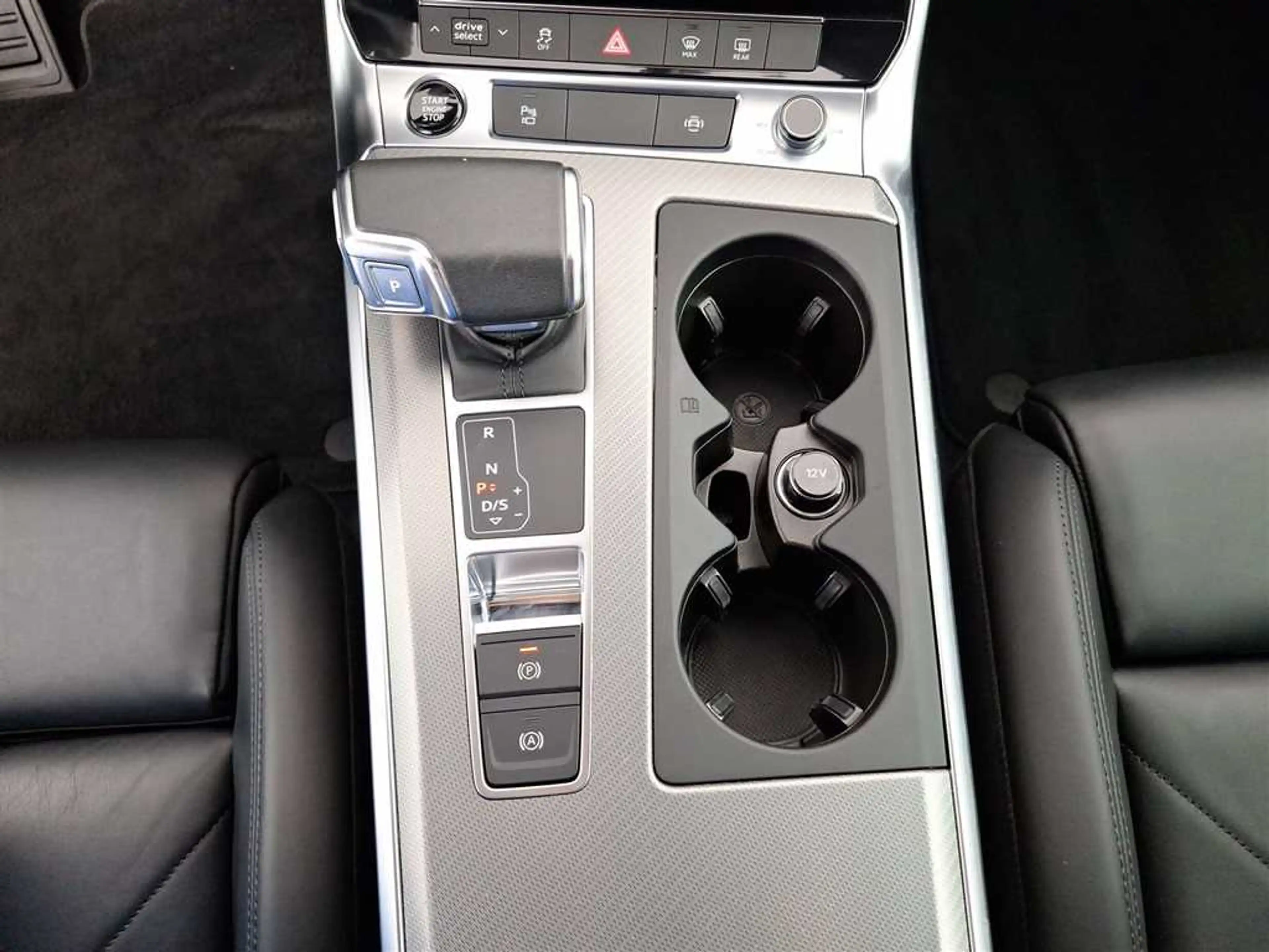 Audi A6 sport 45 2.0 TFSI S-tronic — photo 14