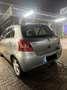 Toyota Yaris 1.3 vvti Gris - thumbnail 10