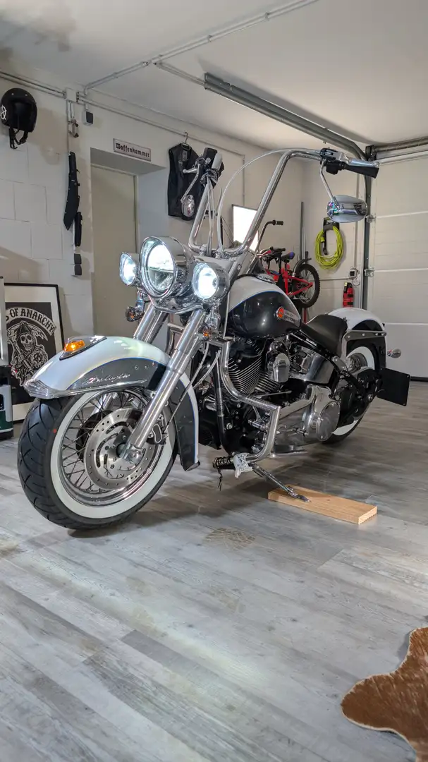 Harley-Davidson Softail Deluxe FLSTN 96 CUI Chicano Style Ape Hanger *TOP* Šedá - 1