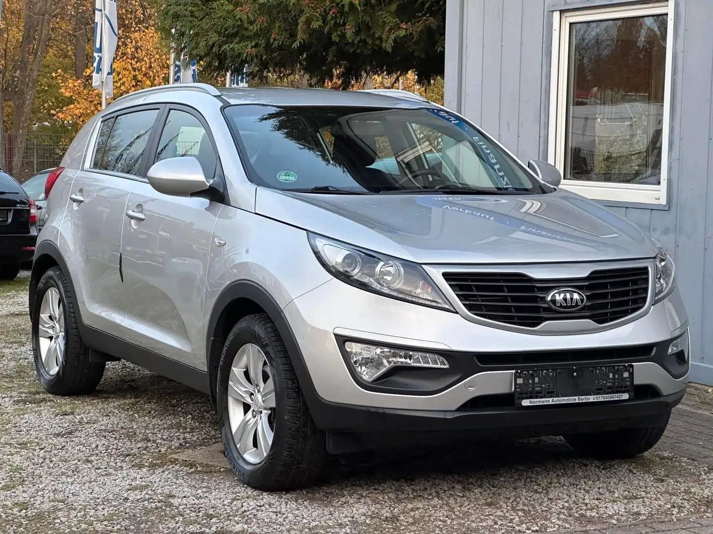 Kia Sportage 1,6*Temp*Klima*Bluetooth Silber - 1