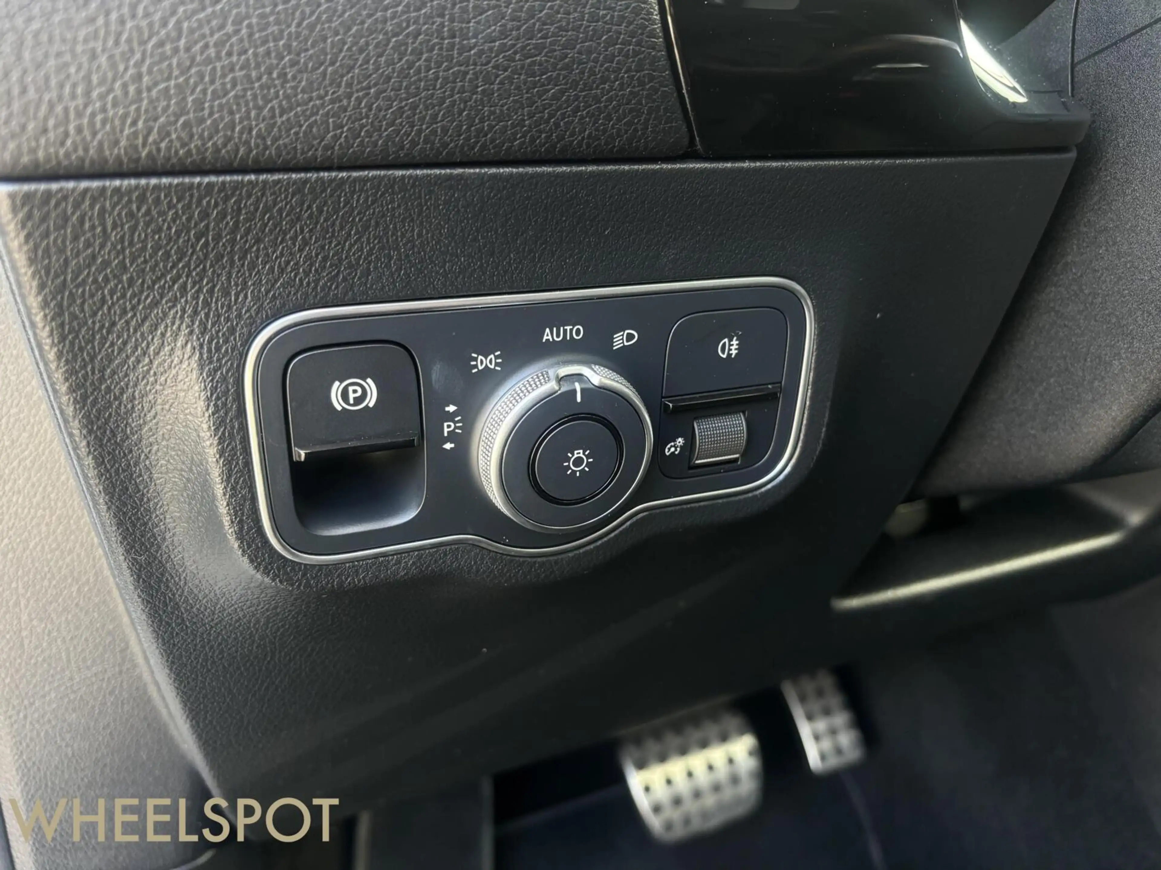 Mercedes-Benz GLA 250 e AMG Line|PANO|Sfeer|Stoelv|Carplay — photo 14