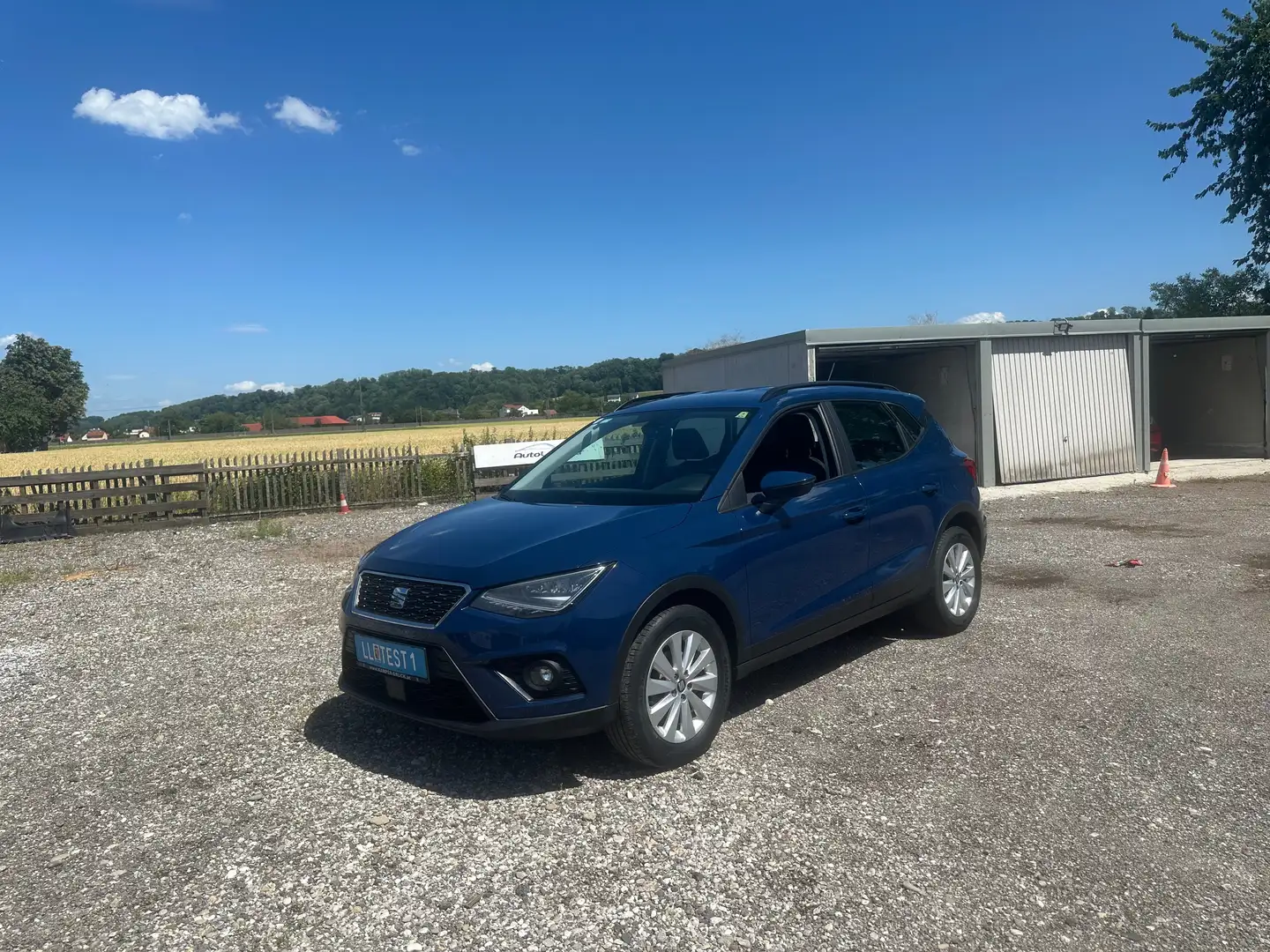 SEAT Arona 1,6 TDI Style Bleu - 1