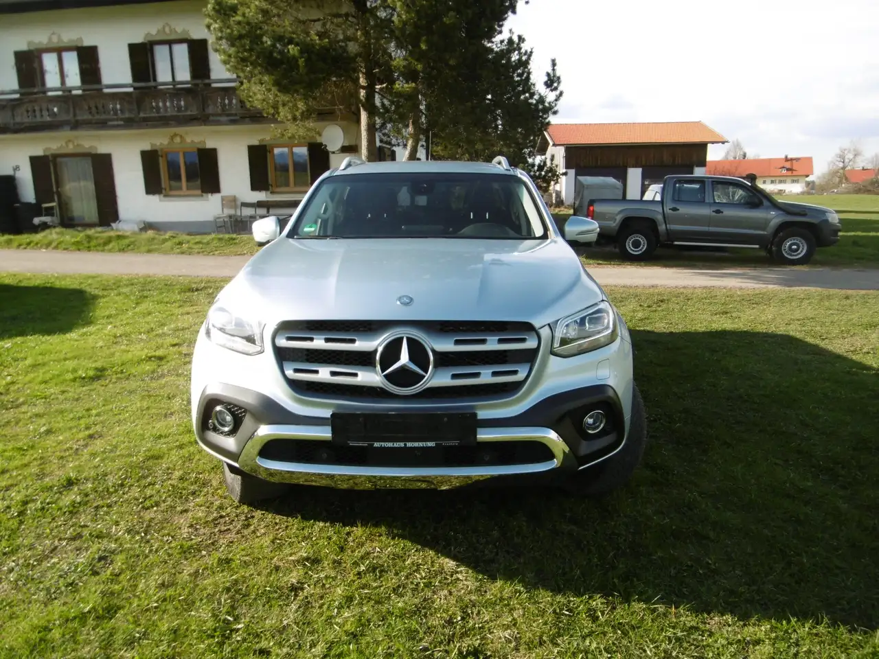 Mercedes-Benz X 250