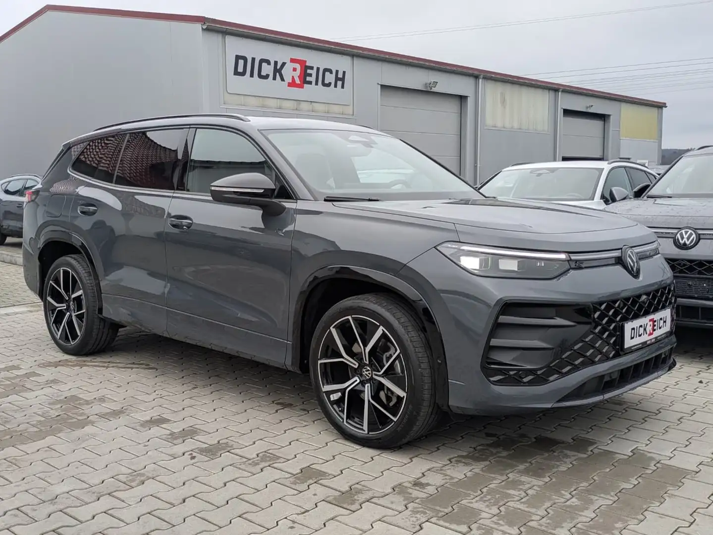 Volkswagen Tayron 2.0 TDI 4M R-Line BLACK*7S*IQL*LEDER*PANO Gris - 1