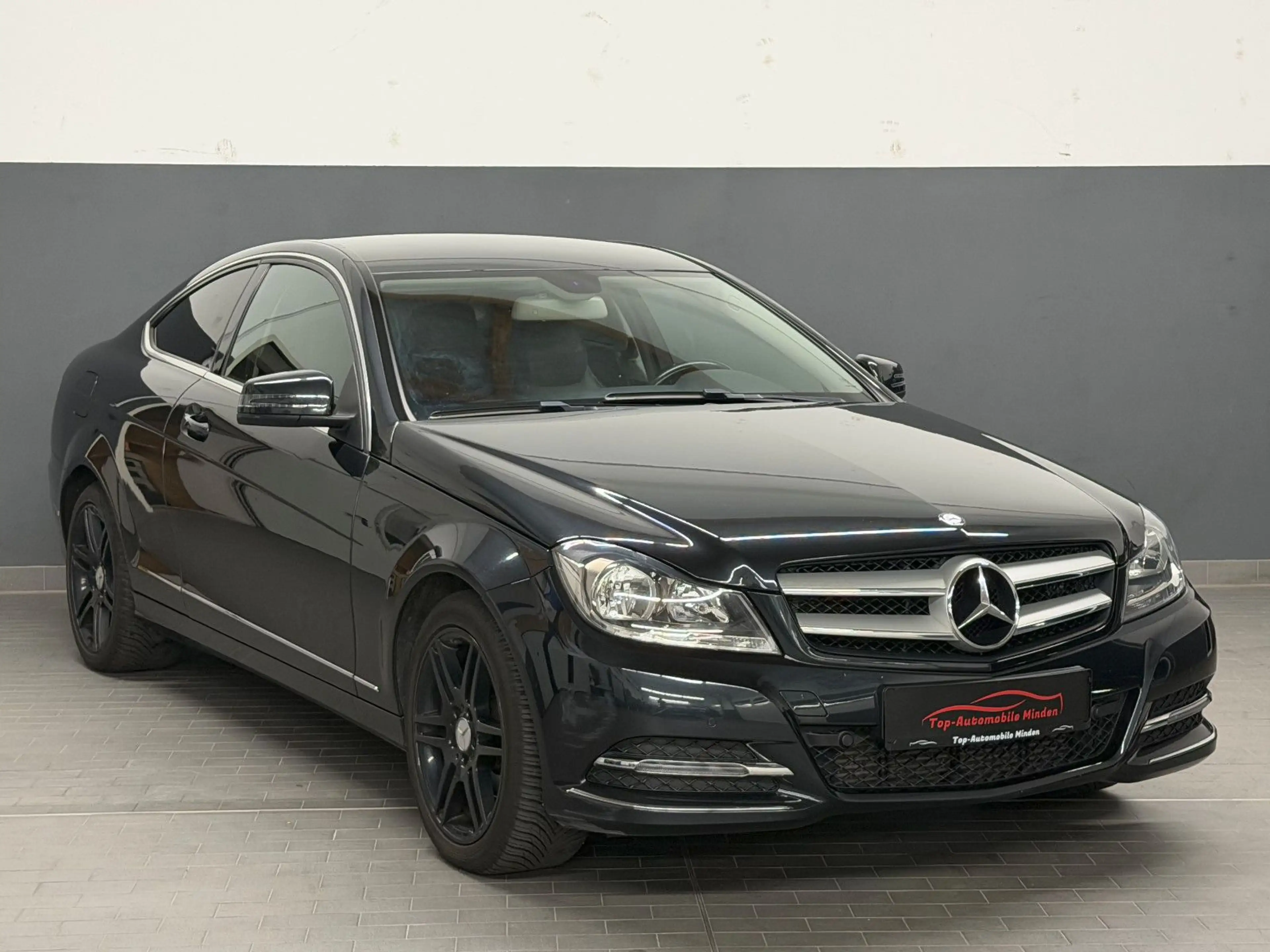Mercedes-Benz C 220 CDI Coupe/SHZ/PDC/NAVI/T-LEDER/TEMPOMAT