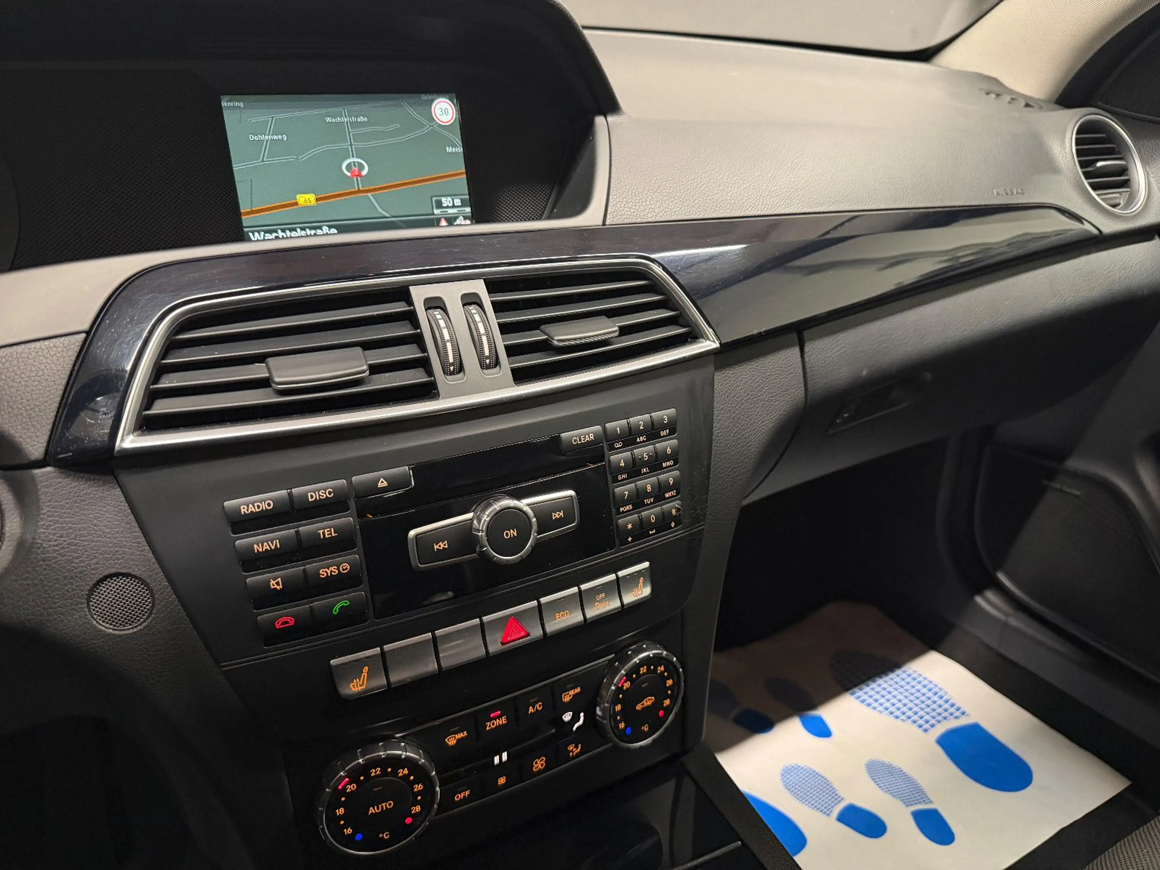 Mercedes-Benz C 220 CDI Coupe/SHZ/PDC/NAVI/T-LEDER/TEMPOMAT — photo 15