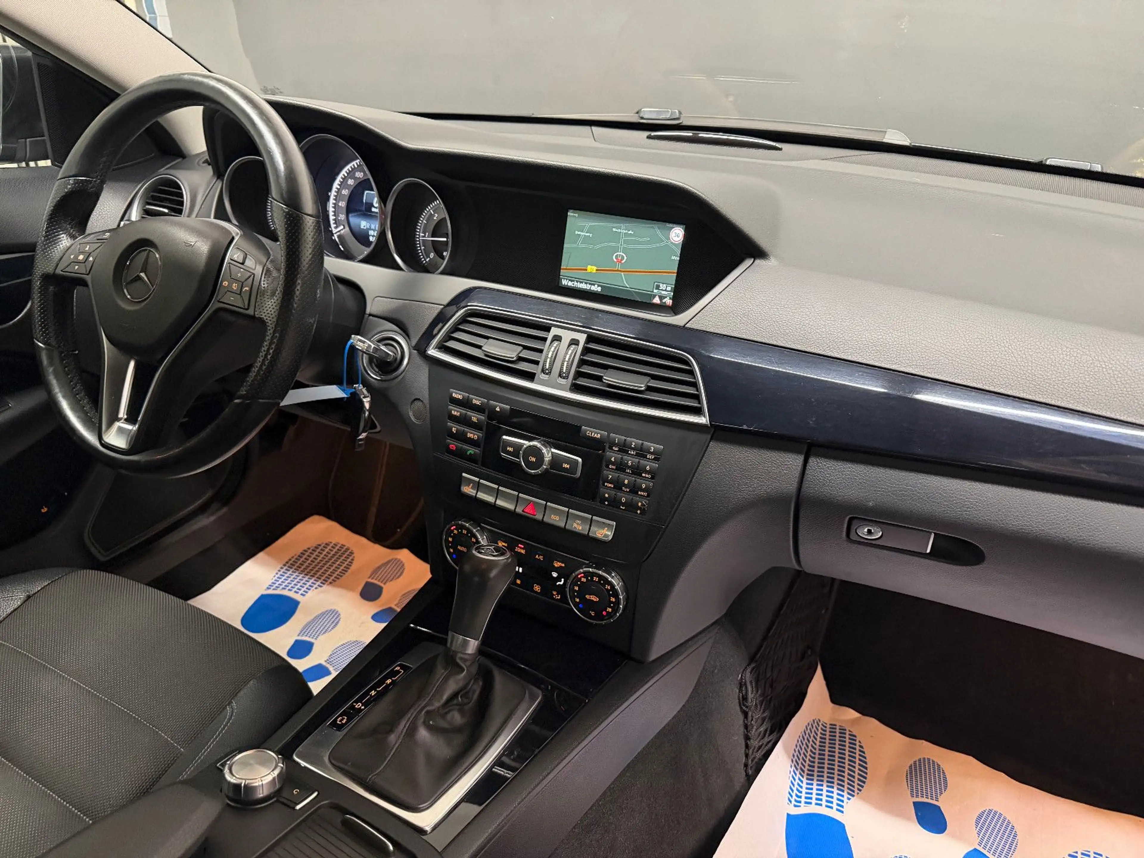 Mercedes-Benz C 220 CDI Coupe/SHZ/PDC/NAVI/T-LEDER/TEMPOMAT — photo 13