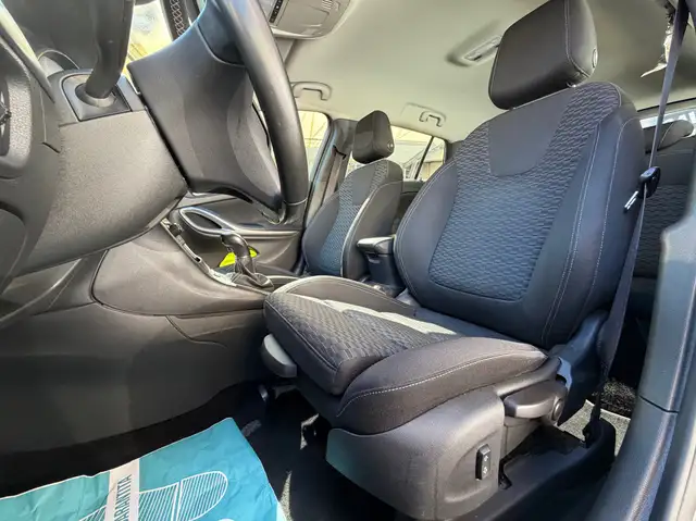 Opel Astra view 9