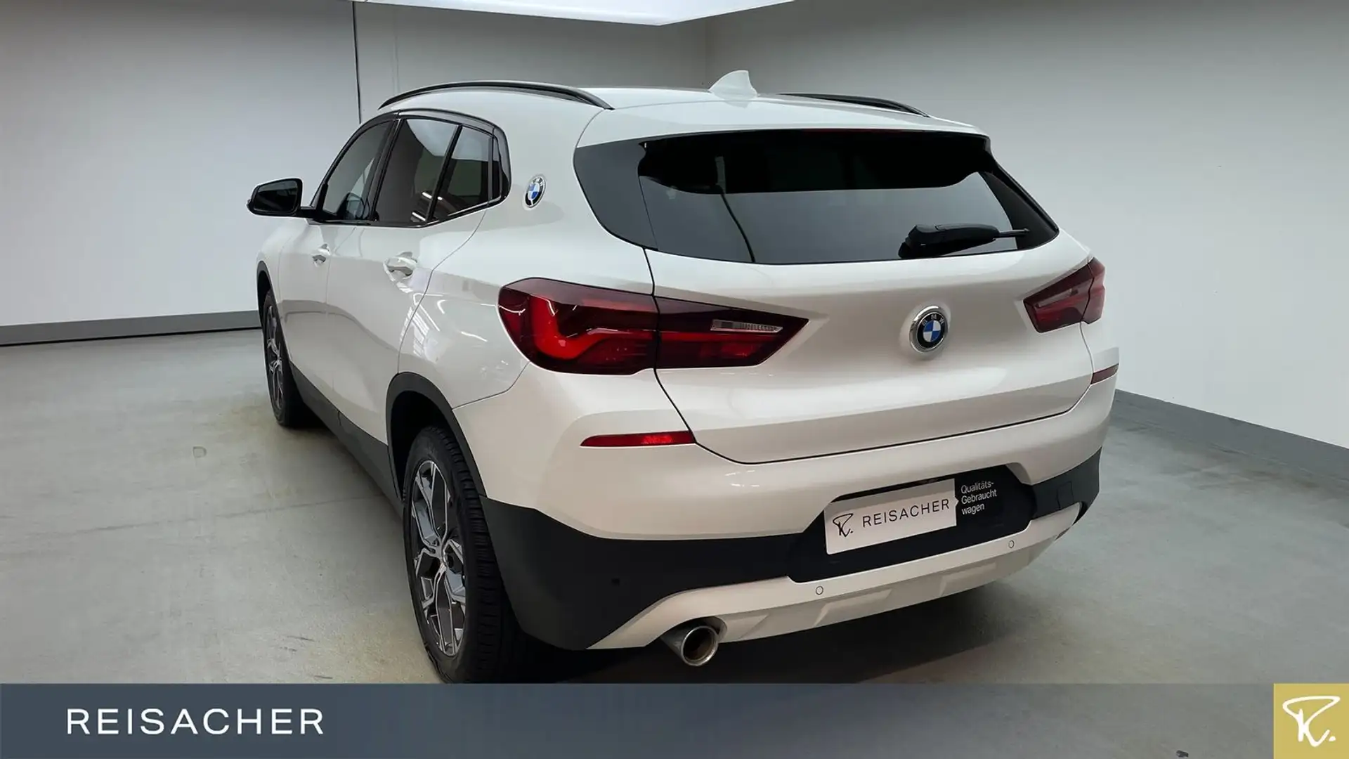 BMW X2 sDrive18iA Advantage Plus Navi RFK adaptLED Blanc - 2