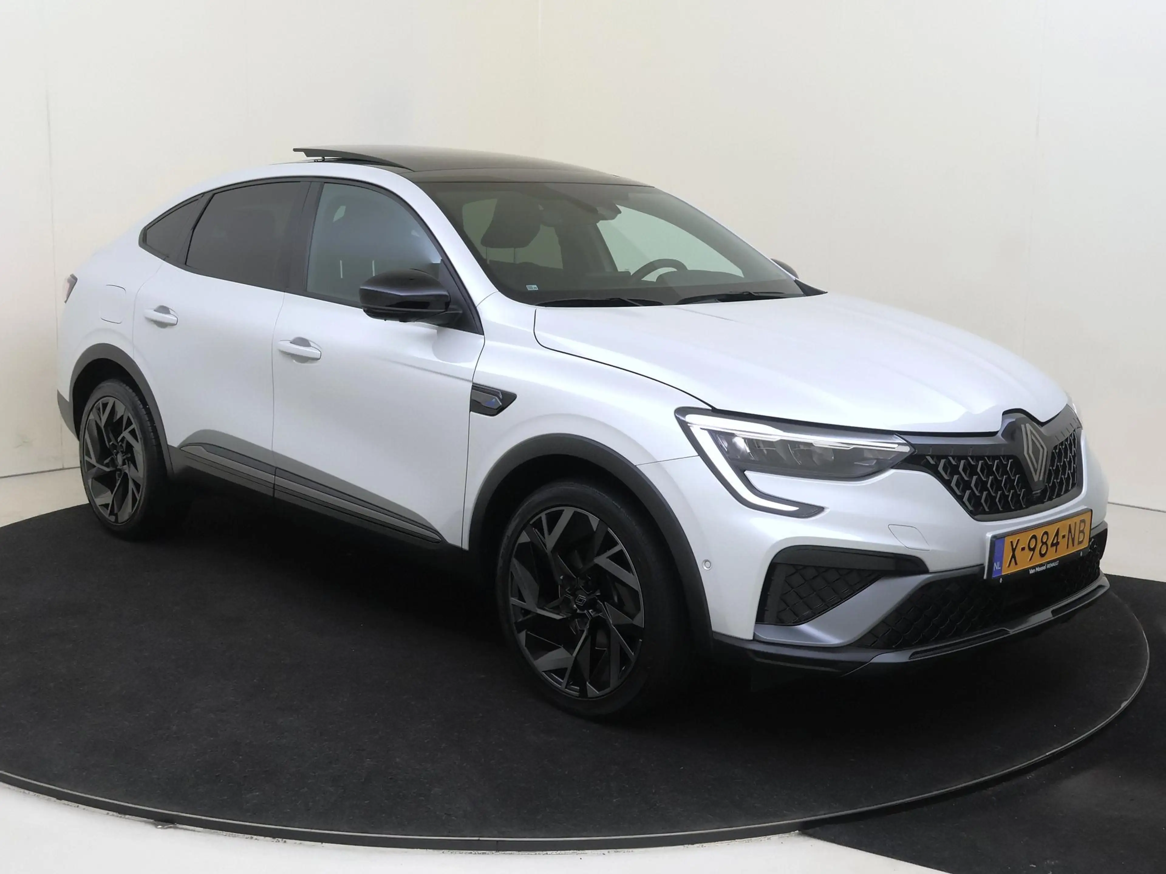 Renault Arkana 1.6 E-Tech full hybrid 145 esprit Alpine | Bose® p — photo 2