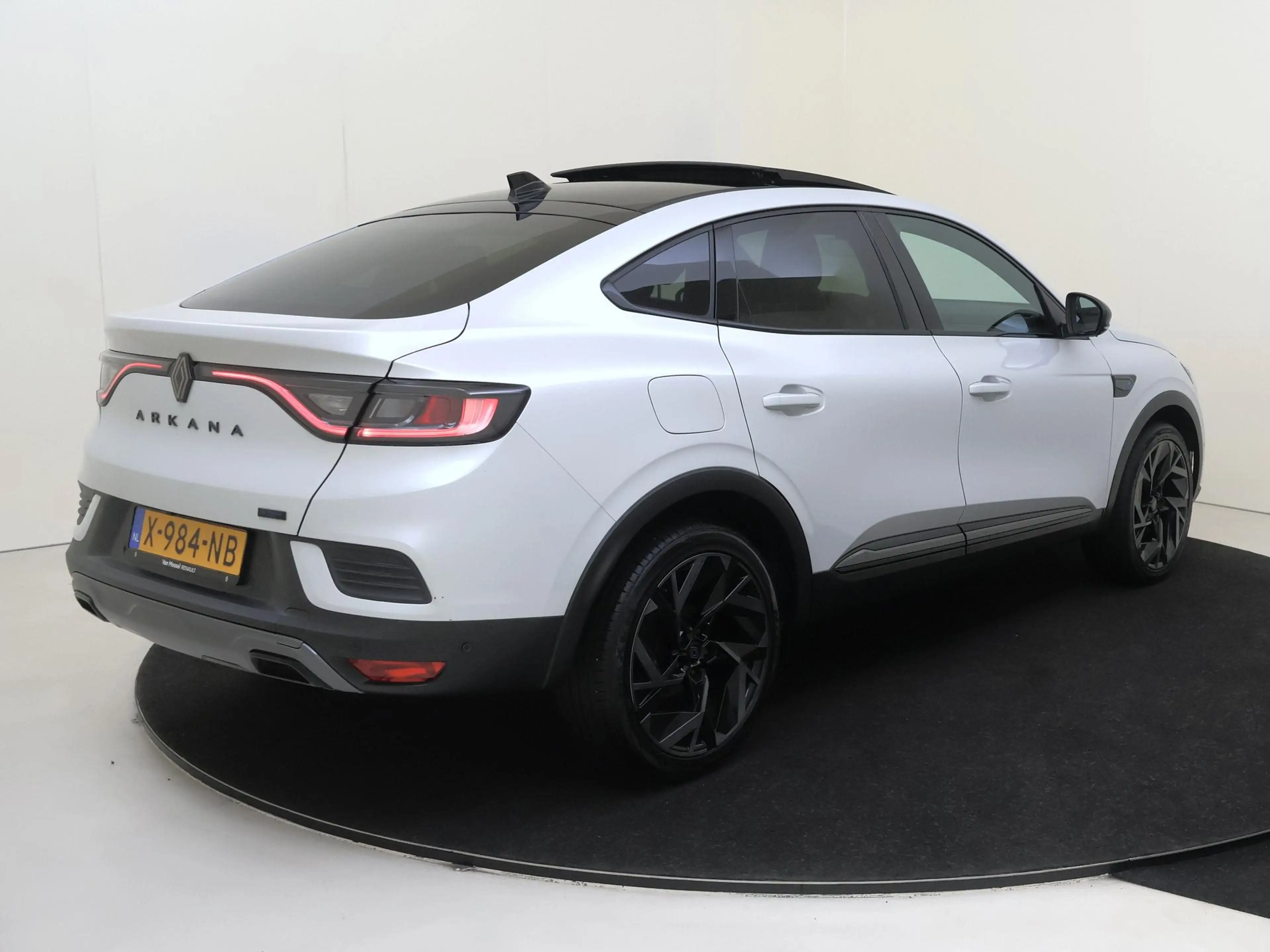 Renault Arkana 1.6 E-Tech full hybrid 145 esprit Alpine | Bose® p — photo 4