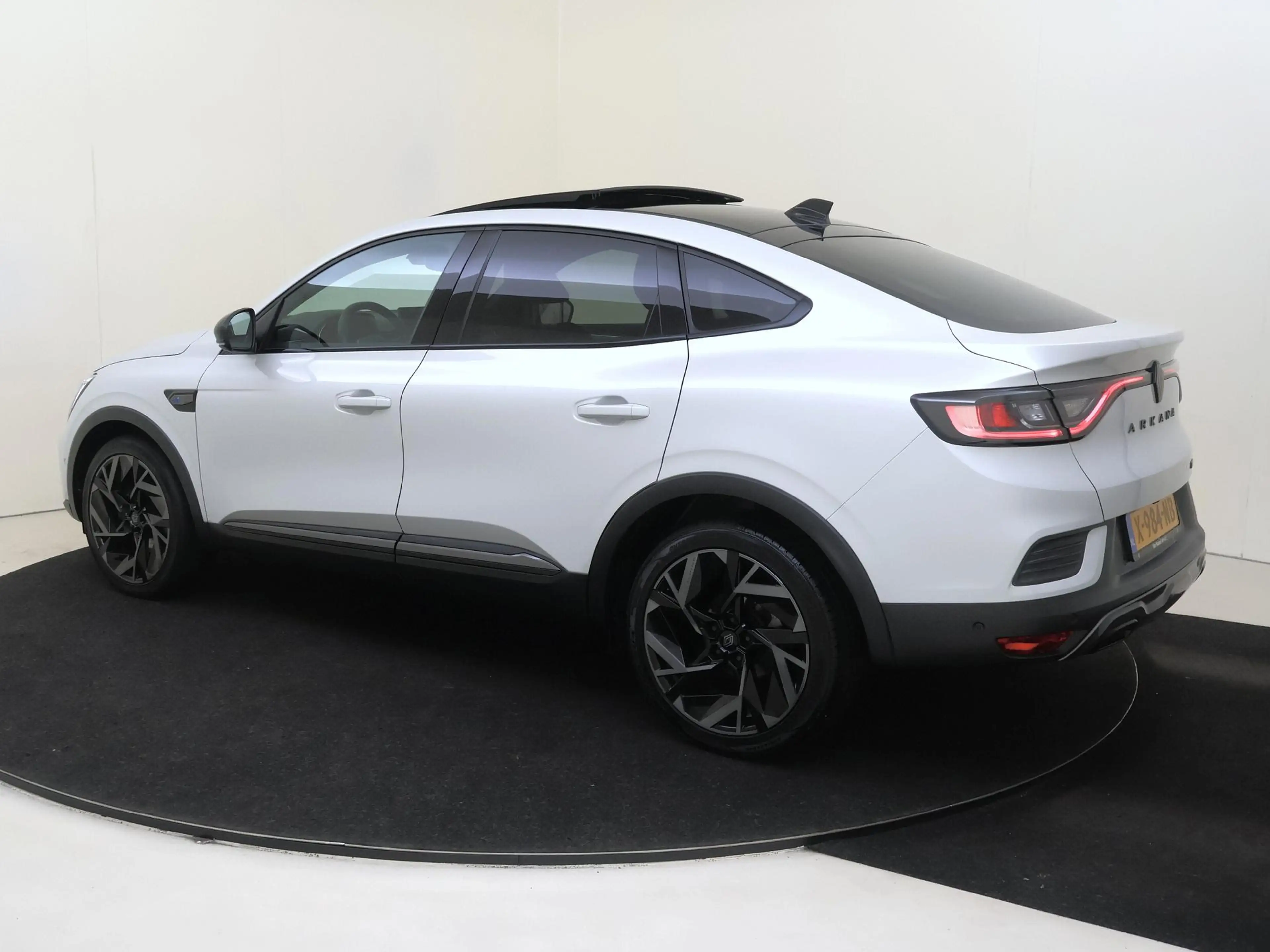 Renault Arkana 1.6 E-Tech full hybrid 145 esprit Alpine | Bose® p — photo 3