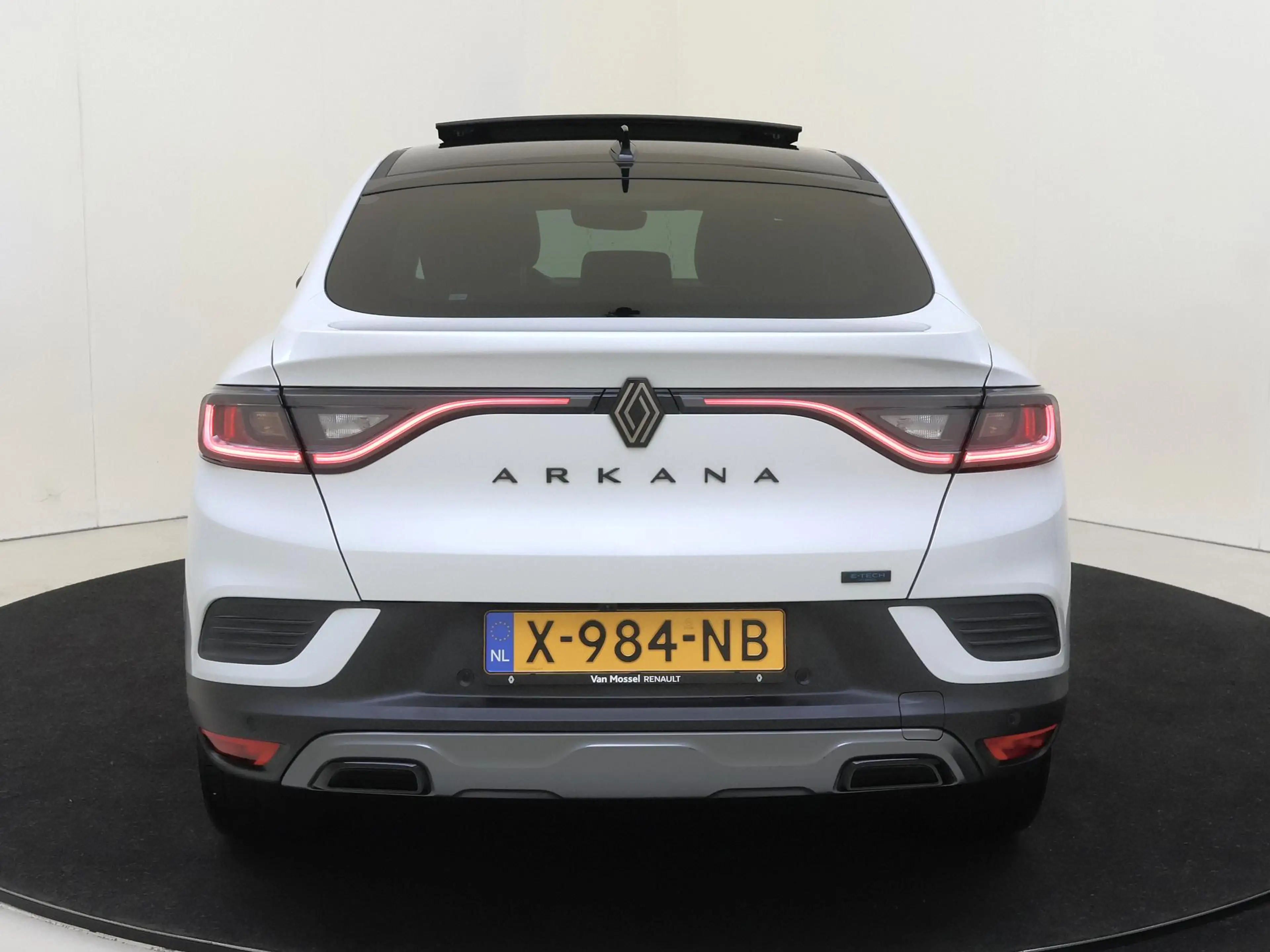 Renault Arkana 1.6 E-Tech full hybrid 145 esprit Alpine | Bose® p — photo 8