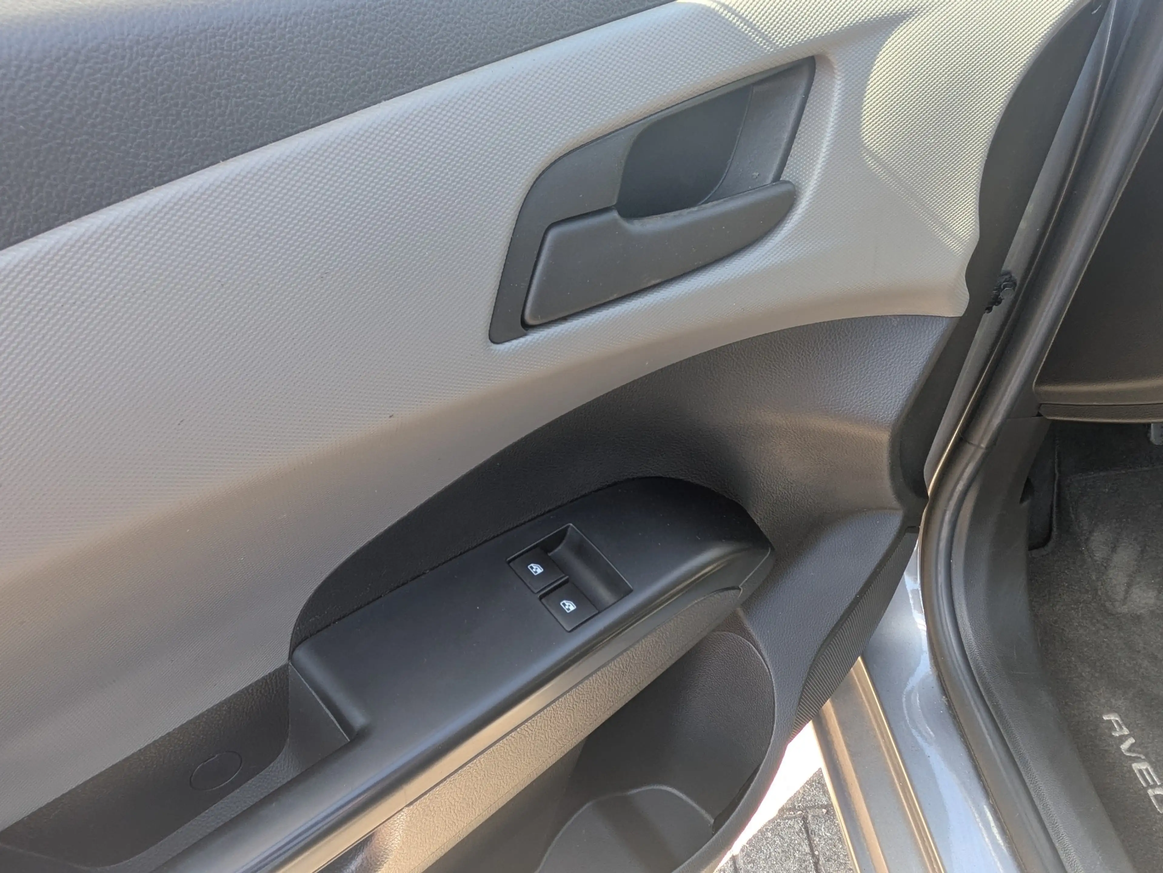 Chevrolet Aveo LS — photo 13