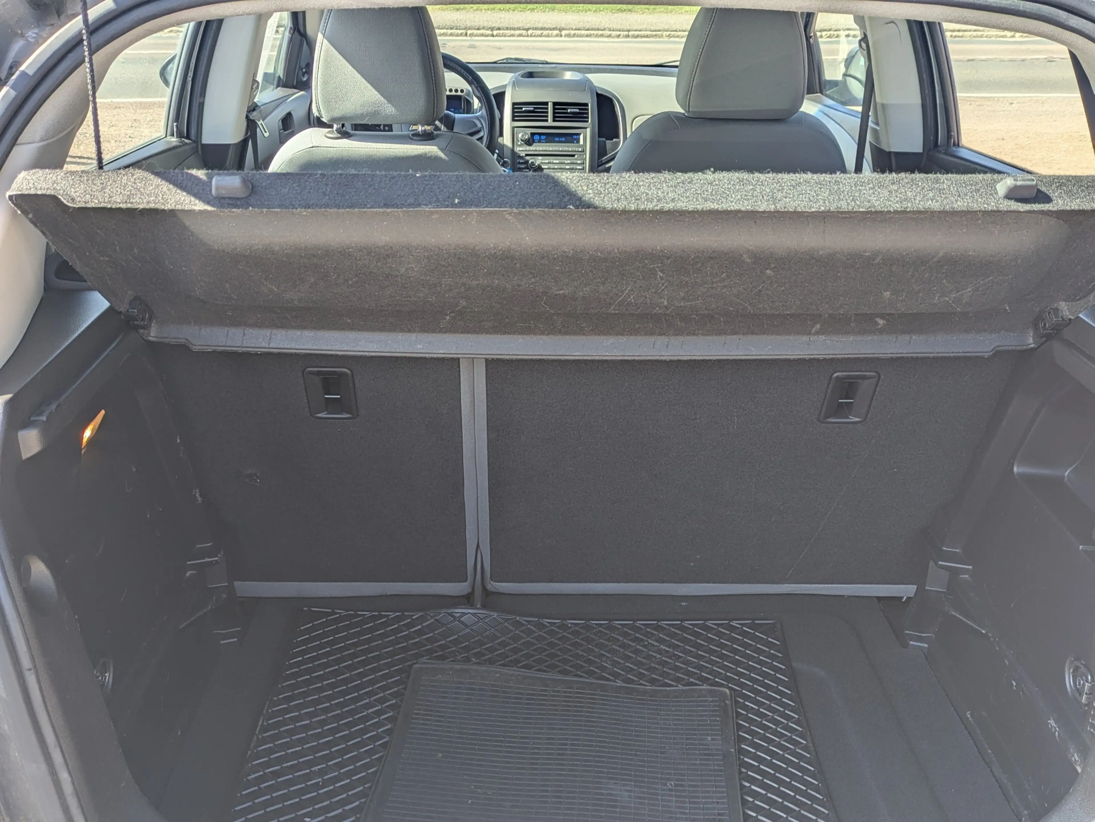 Chevrolet Aveo LS — photo 14