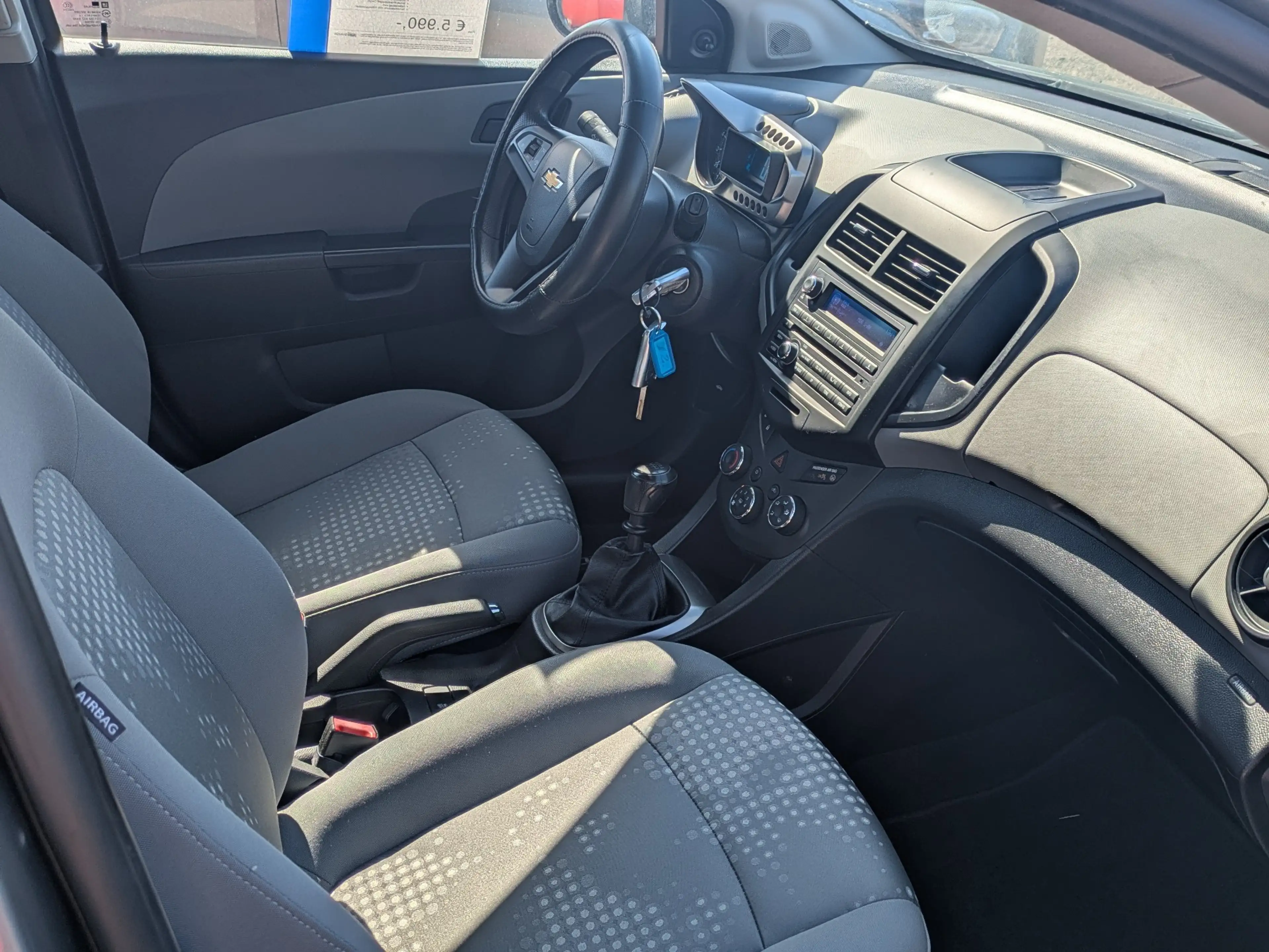 Chevrolet Aveo LS — photo 11