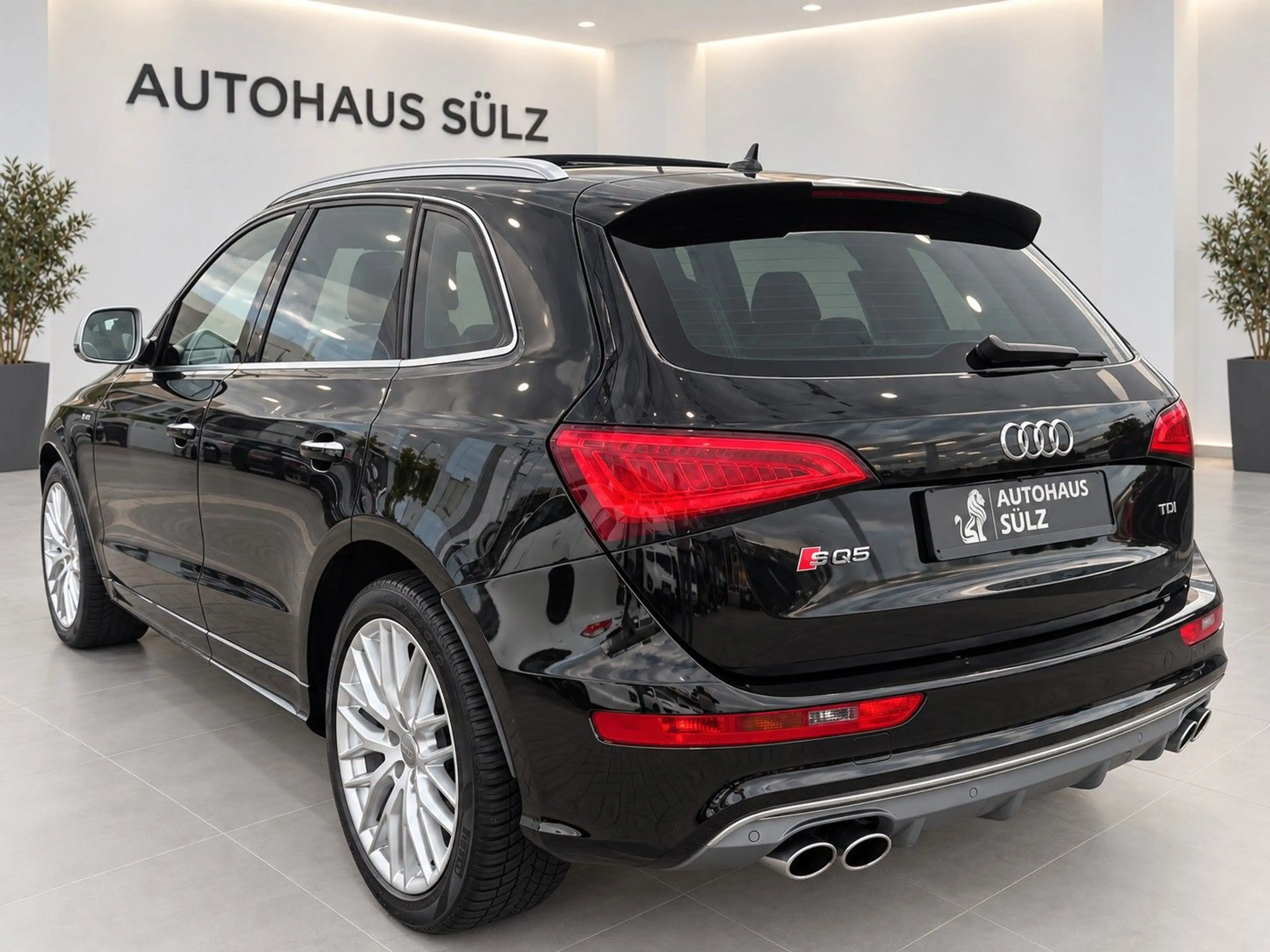 Audi SQ5 3.0 TDI Competition Quattro/Leder/Navi — photo 6