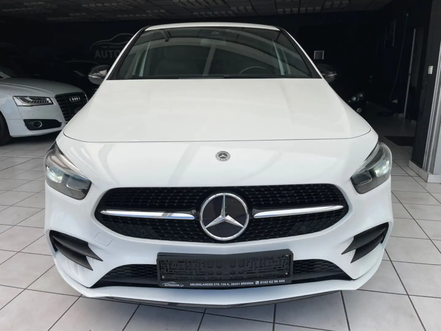 Mercedes-Benz B 250 e Edition 2020 AMG Line Weiß - 1