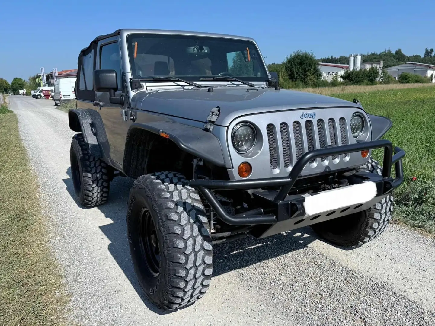 Jeep Wrangler 3.6 V6 Offroad Monster Grau - 2
