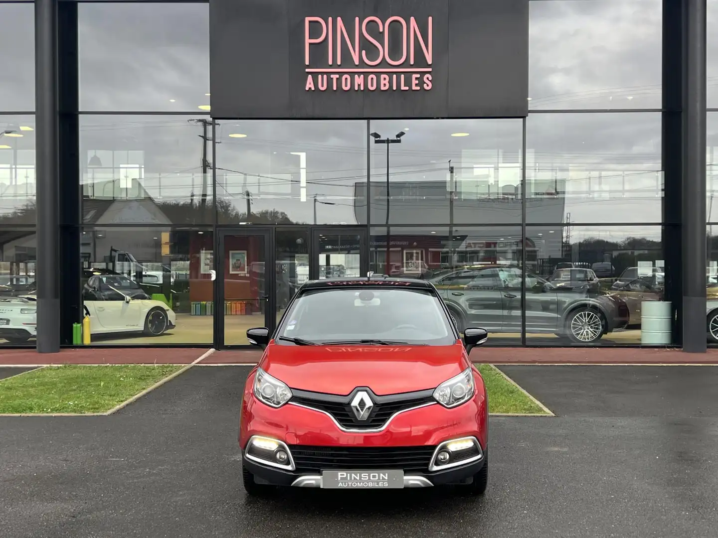 Renault Captur Captur 1.2 Energy TCe 120 Zen EDC Rood - 2