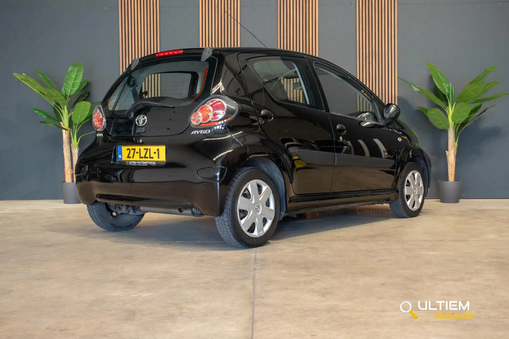 Toyota Aygo 1.0-12V Access | 1E EIGENAAR*AIRCO*NAP Siyah - 2