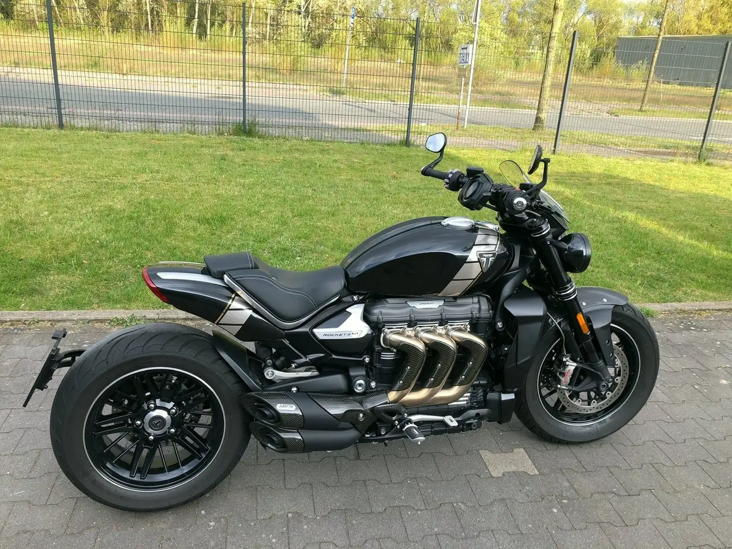 Triumph Rocket TFC Nero - 1