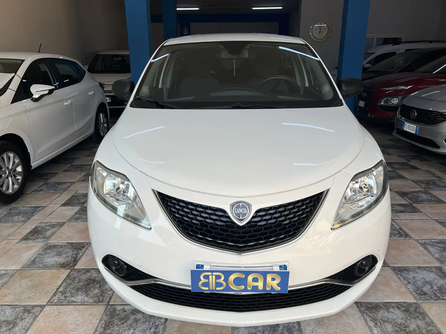 Lancia Ypsilon 0.9 t.air Elefantino ecochic metano 80cv my14 - 1
