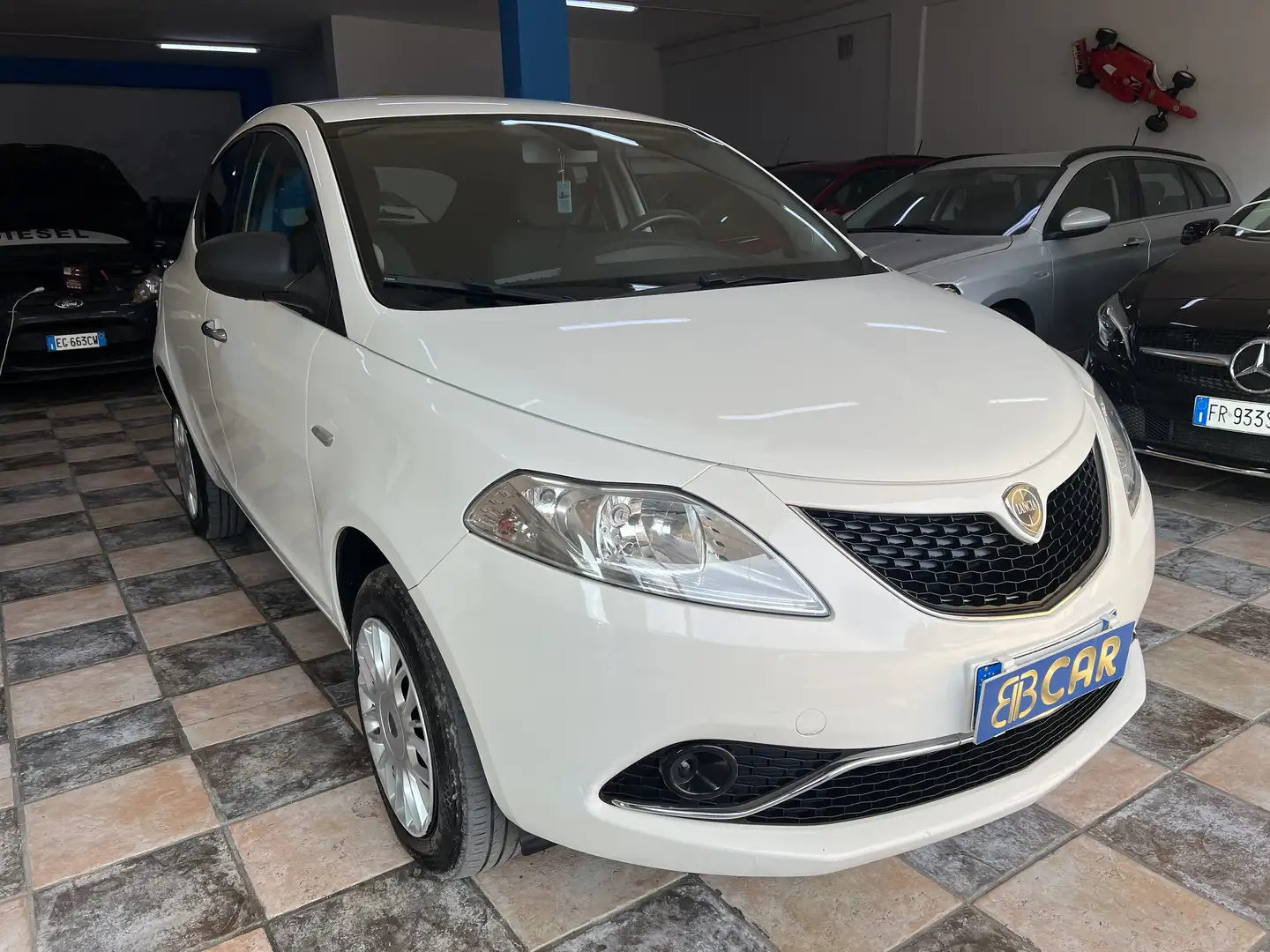 Lancia Ypsilon 0.9 t.air Elefantino ecochic metano 80cv my14 - 2