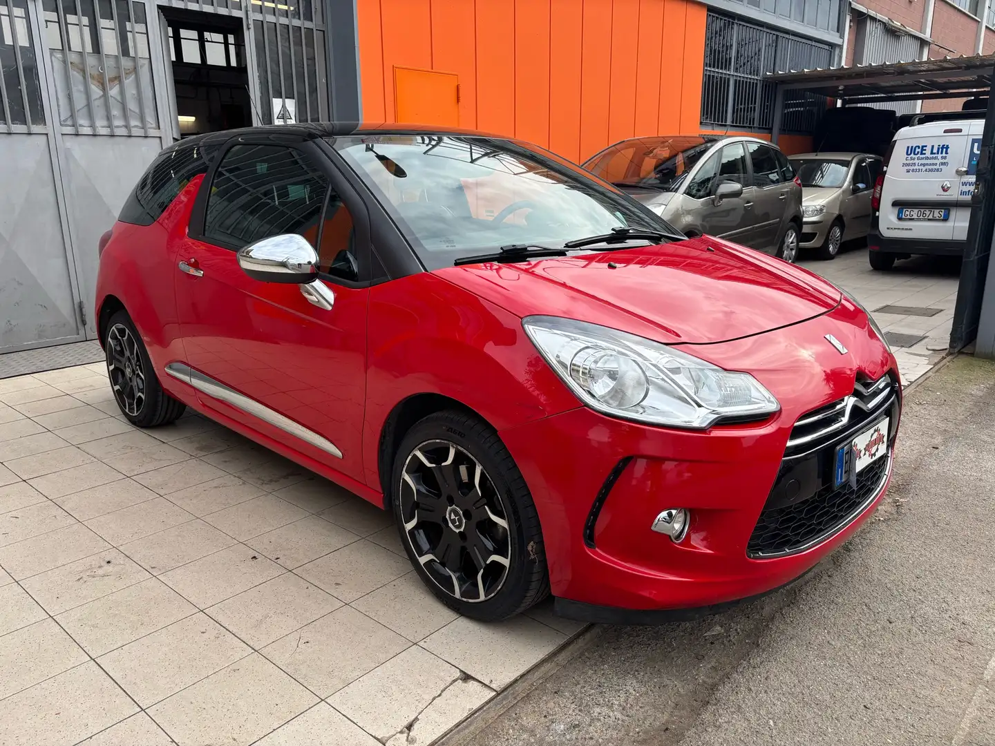 Citroen DS3 1.6 vti Just Black 120cv auto gpl distribuzionenew - 2