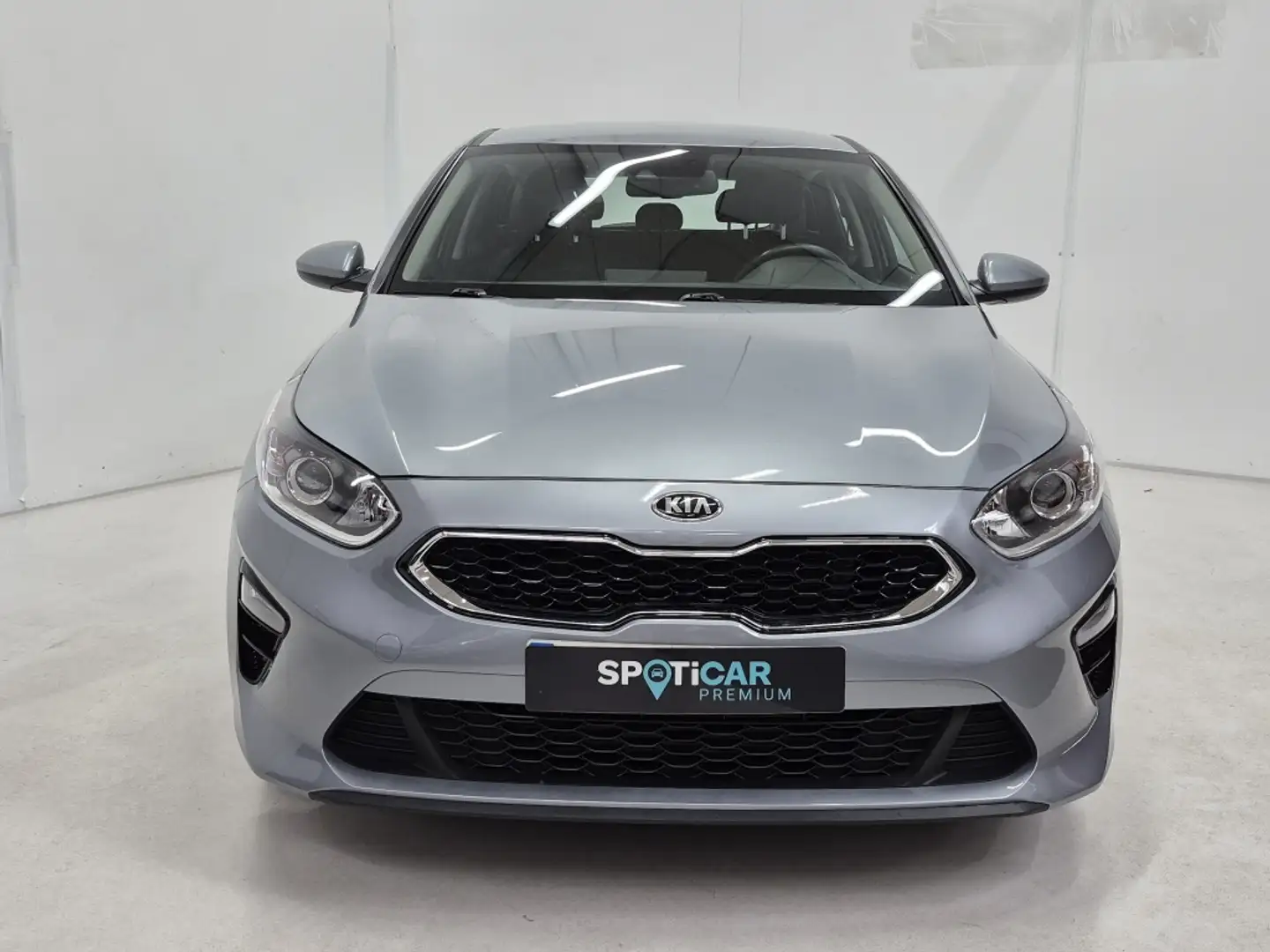 Kia Ceed / cee'd 1.0 T-GDI Eco-Dynamics Drive 120 Gris - 2