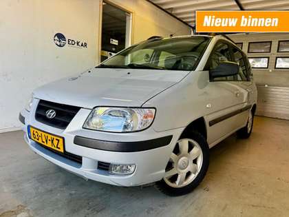 Hyundai Matrix 1.6i Silver Edition AIRCO PDC LMV TREKHAAK NAP APK