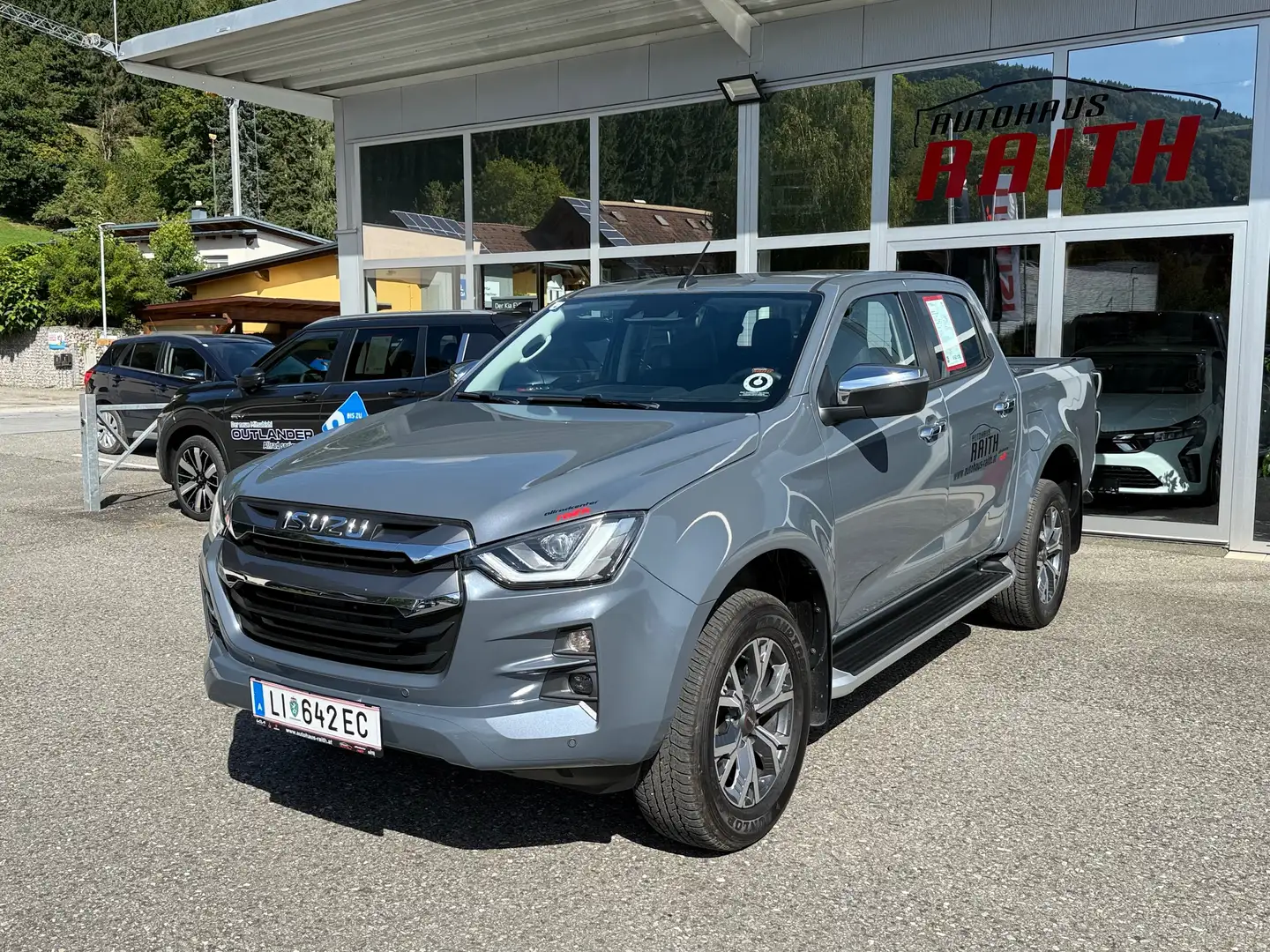 Isuzu D-Max Double-Cab LSE 6AT 163PS 4WD Grau - 1