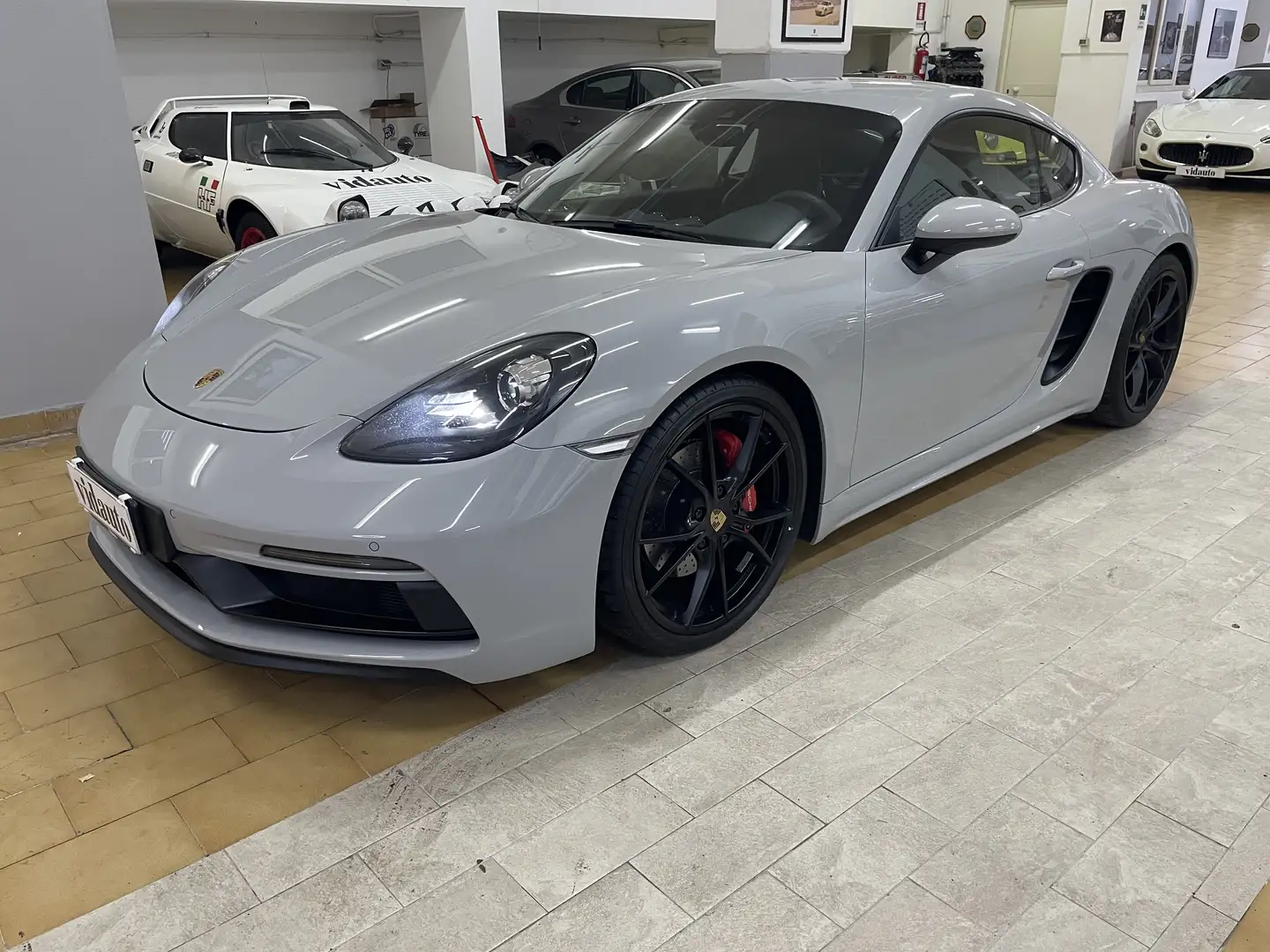 Porsche Cayman 718 2.5 GTS 365cv pdk Gris - 1