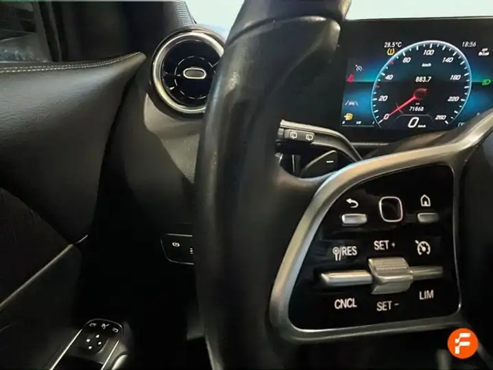 Mercedes-Benz GLA 2023, foto 14