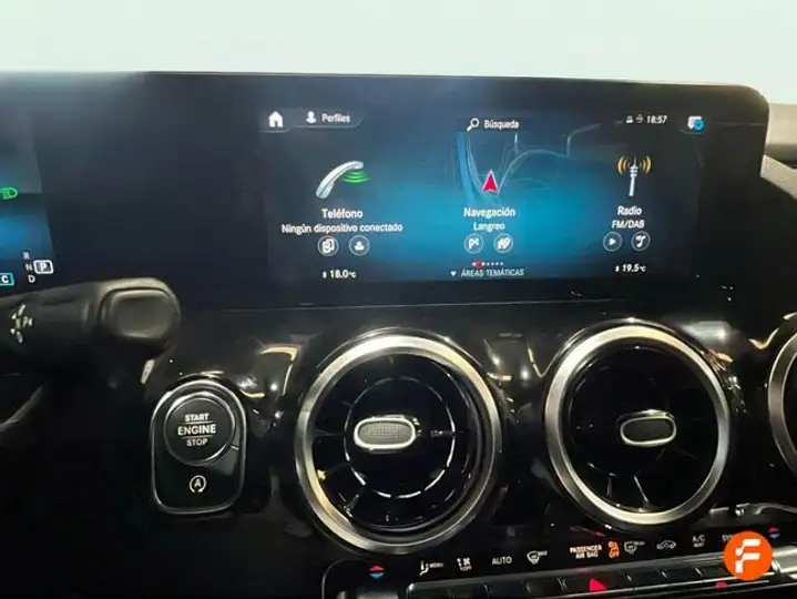 Mercedes-Benz GLA 2023, foto 19