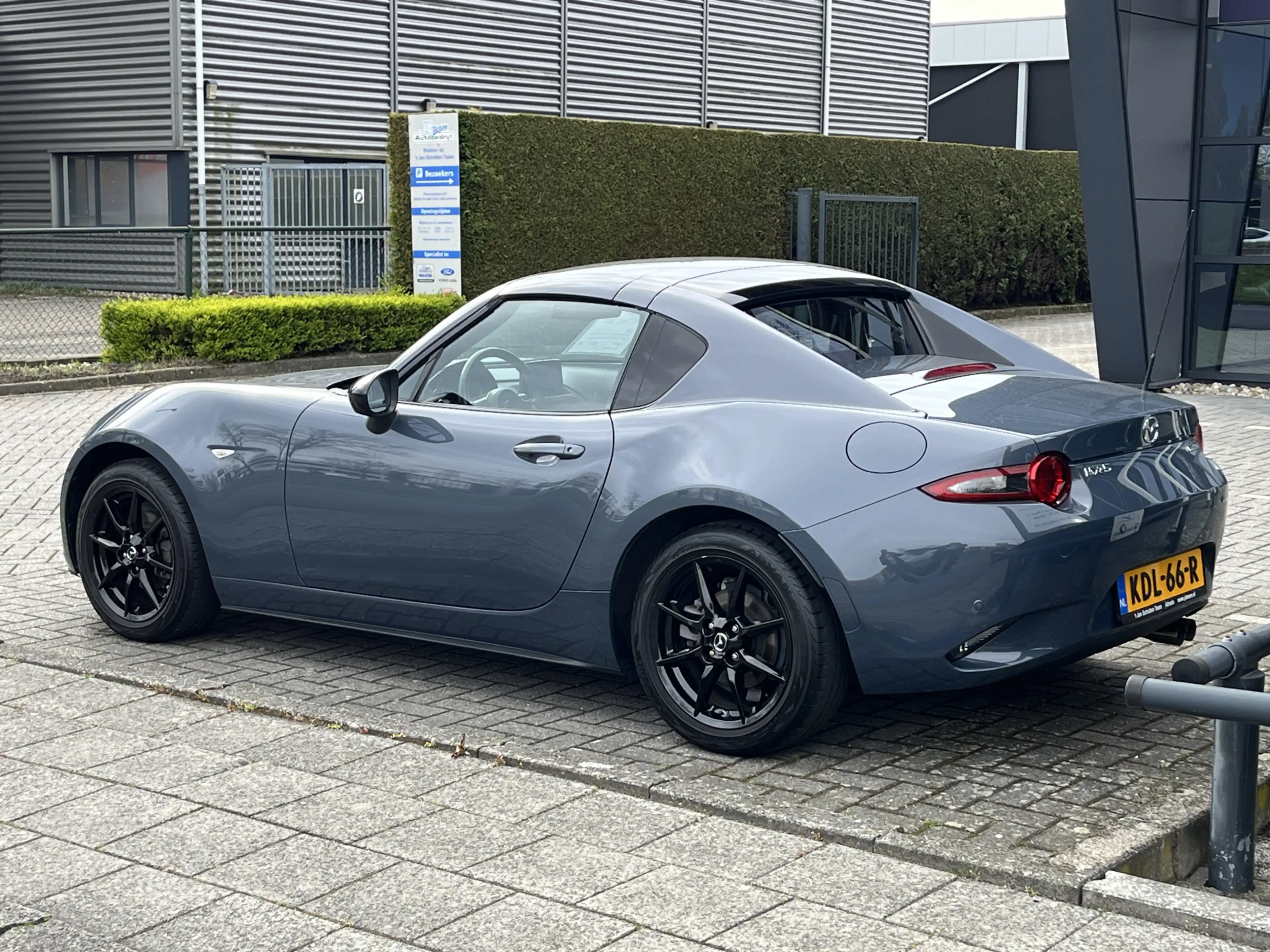 Mazda MX-5 ND RF 1.5i SkyActiv-G 132PK Leder PDC Apple CarPla — photo 23